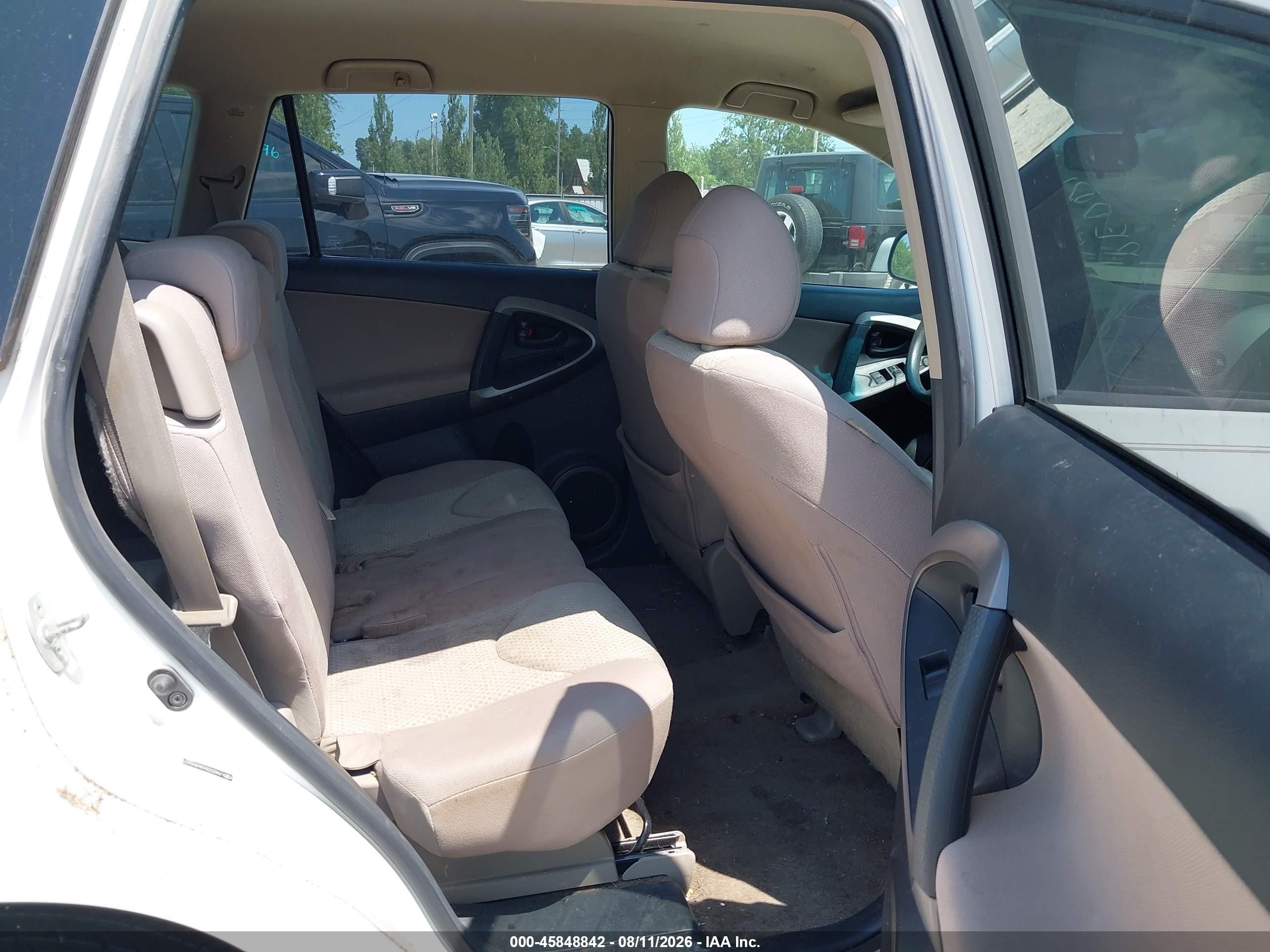 2008 Toyota Rav4   White vin: JTMZD33V086065637