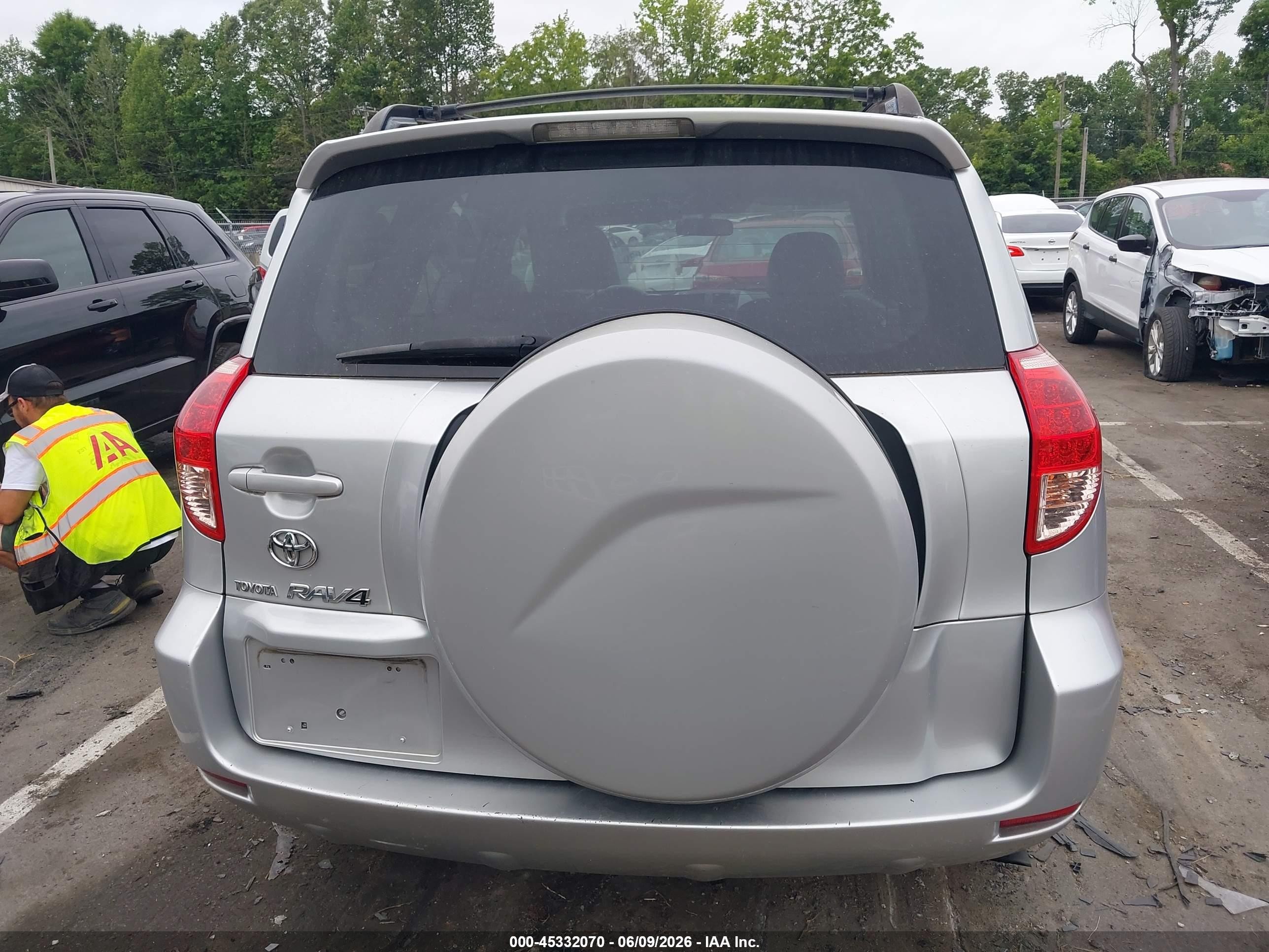 2008 Toyota Rav4   Gray vin: JTMZD33V086078596