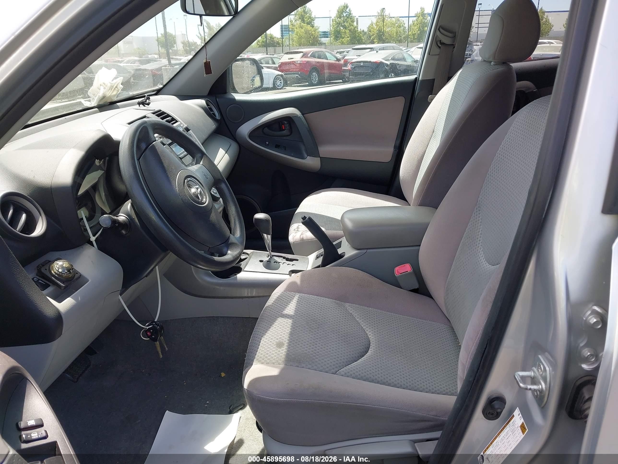 2006 Toyota Rav4   Silver vin: JTMZD33V166003113