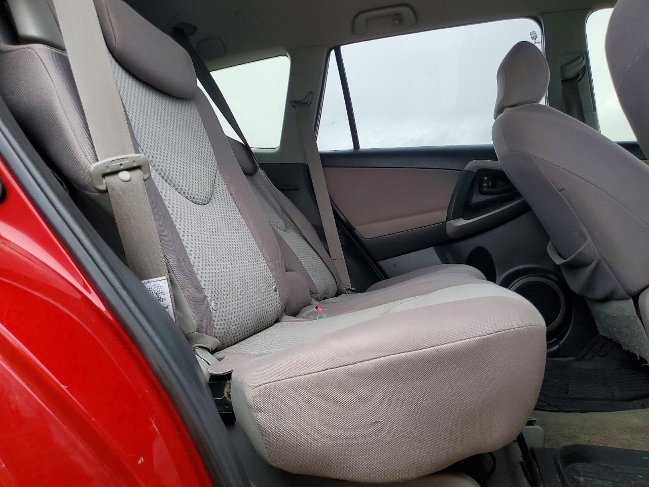 2006 Toyota Rav4 Base Red vin: JTMZD33V166019148