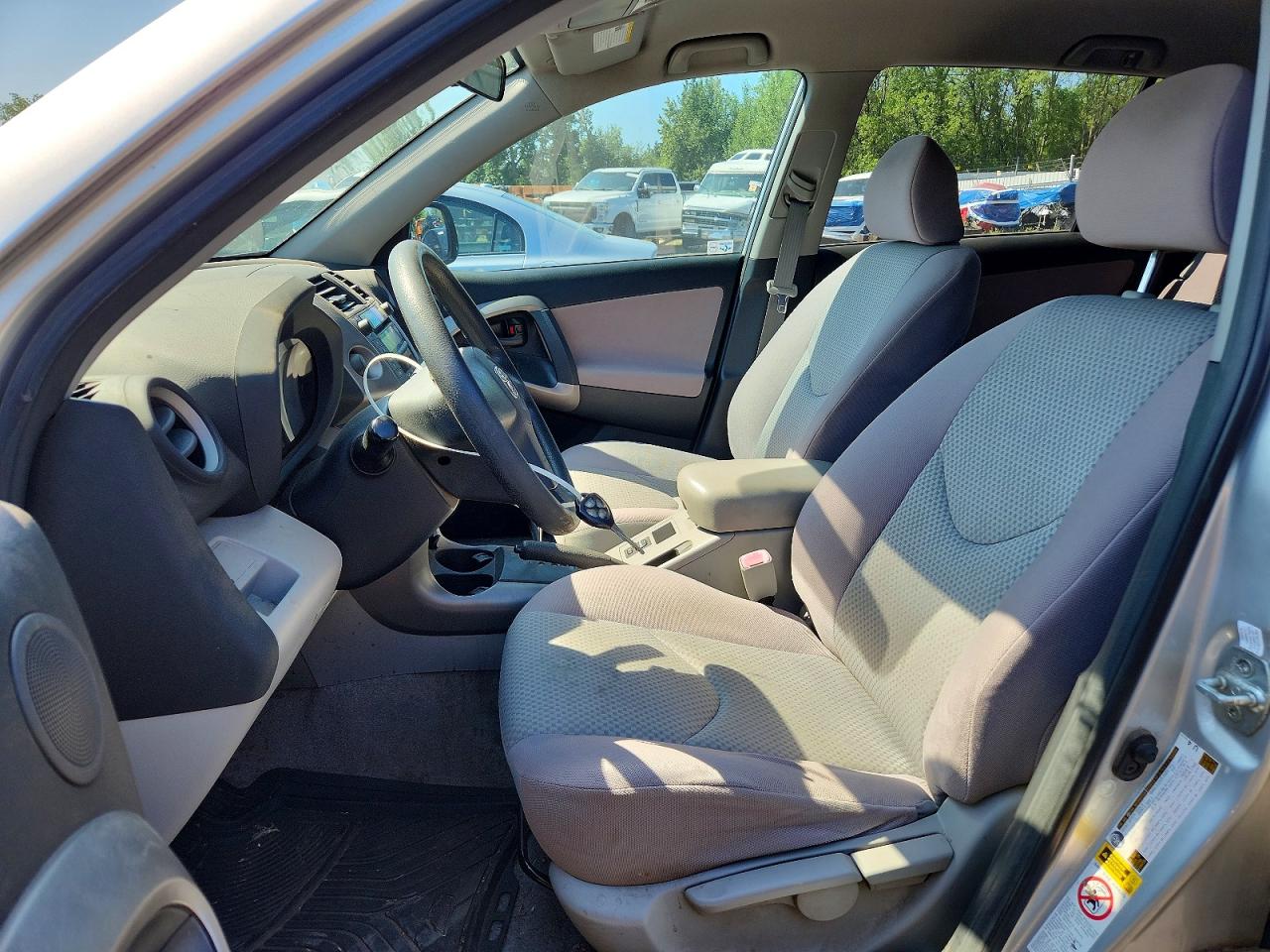 2007 Toyota Rav4 Base Silver vin: JTMZD33V175033140