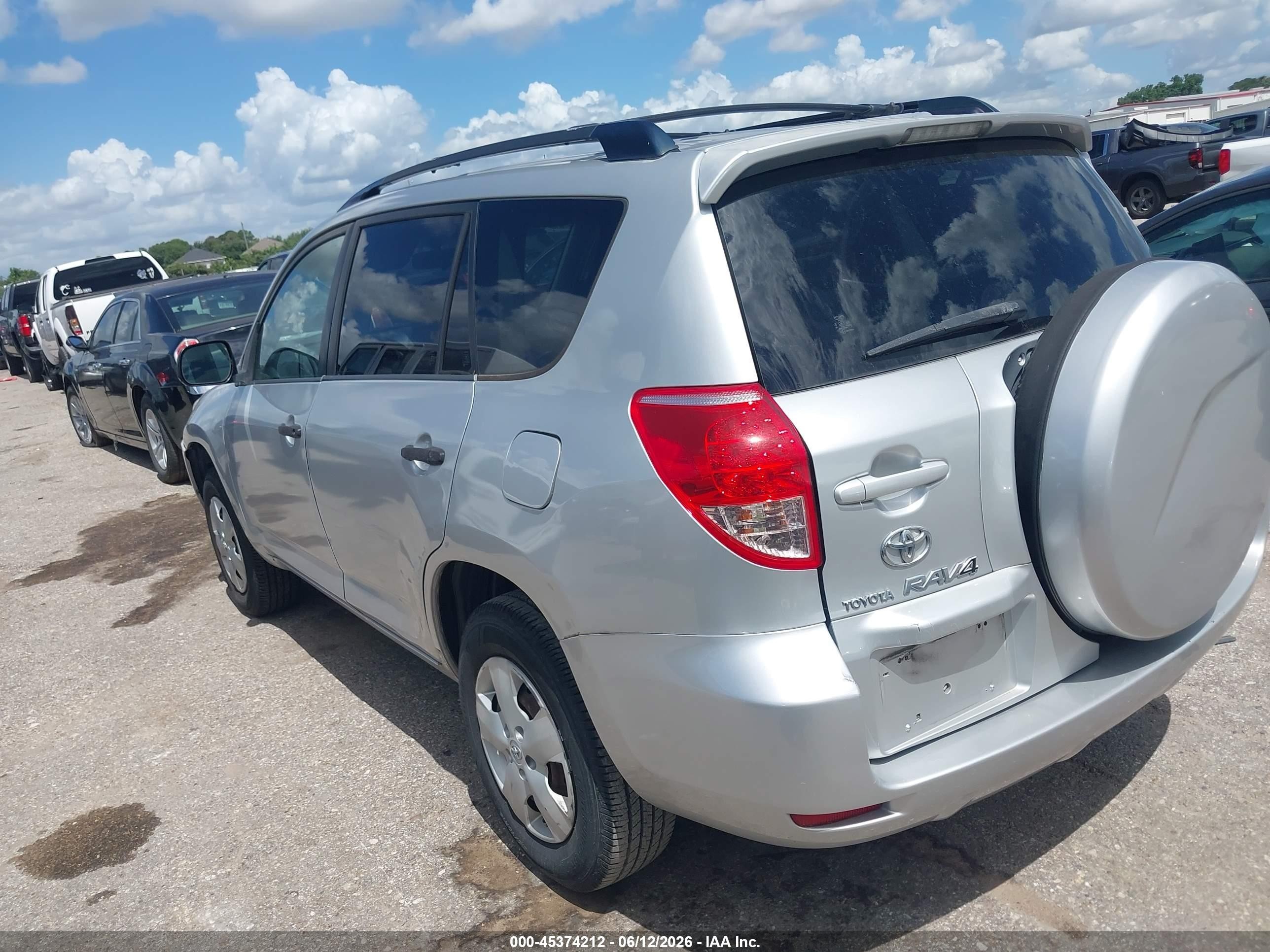 2007 Toyota Rav4   Серебряный vin: JTMZD33V175054277