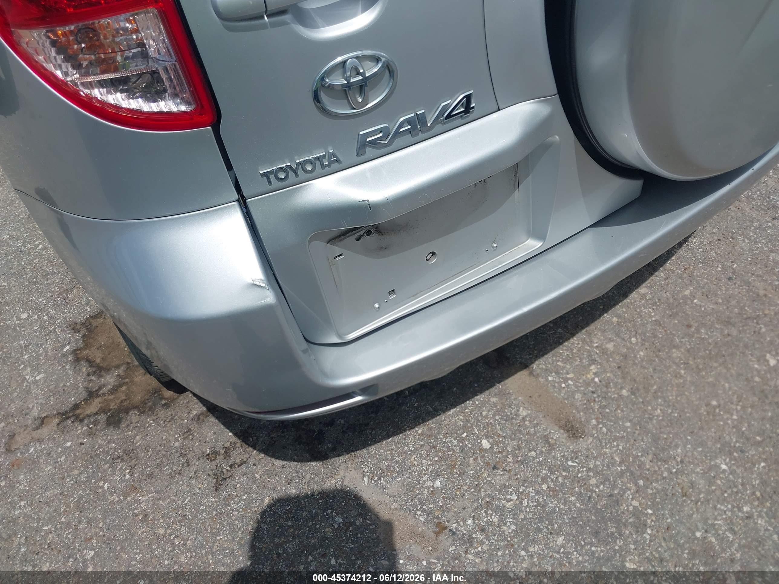 2007 Toyota Rav4   Серебряный vin: JTMZD33V175054277
