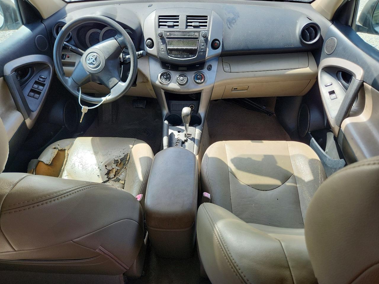 2007 Toyota Rav4 Base White vin: JTMZD33V175055932