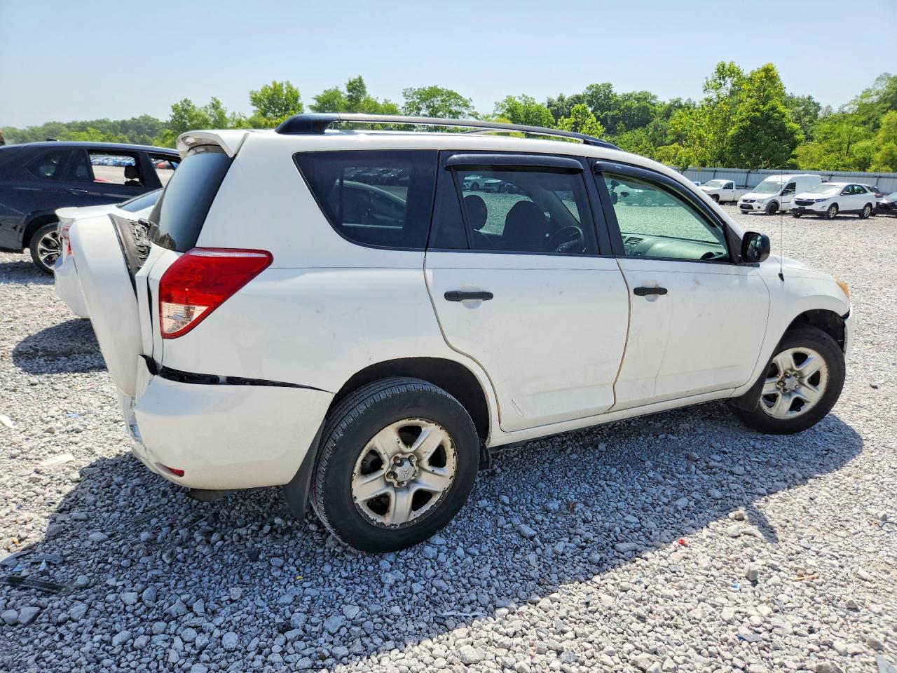 2007 Toyota Rav4 Base White vin: JTMZD33V175055932