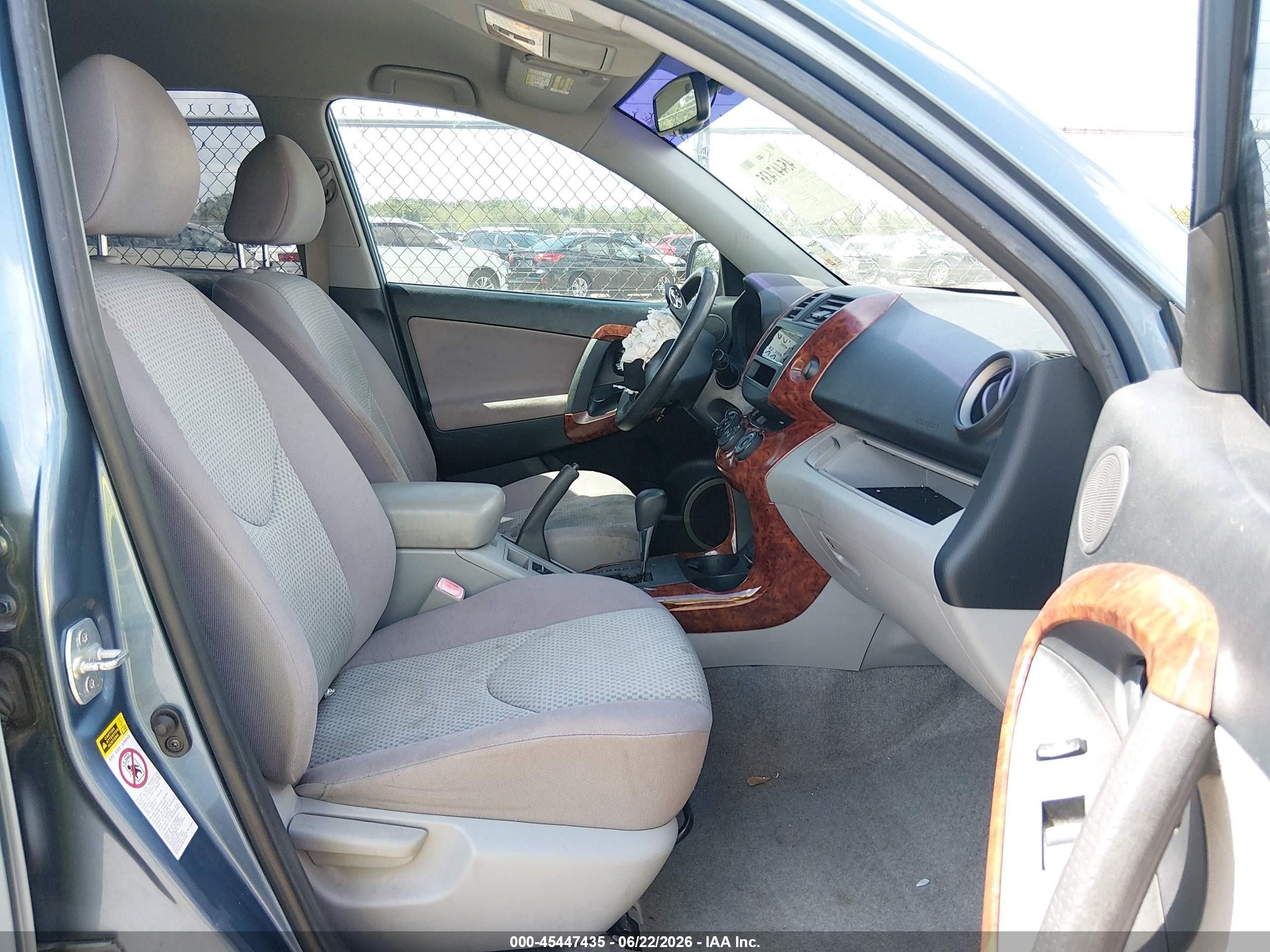 2007 Toyota Rav4 Blue vin: JTMZD33V176048019
