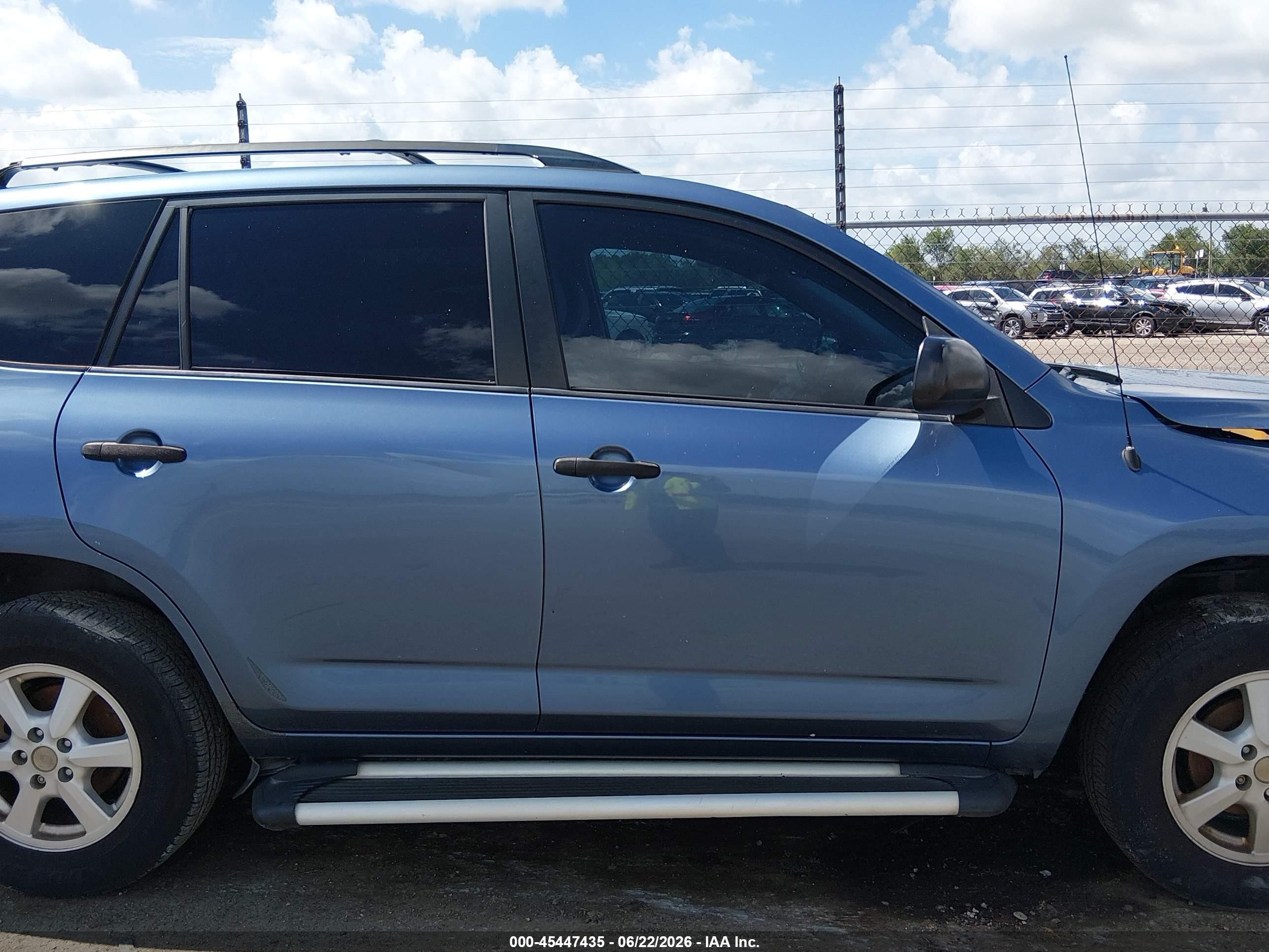 2007 Toyota Rav4 Blue vin: JTMZD33V176048019