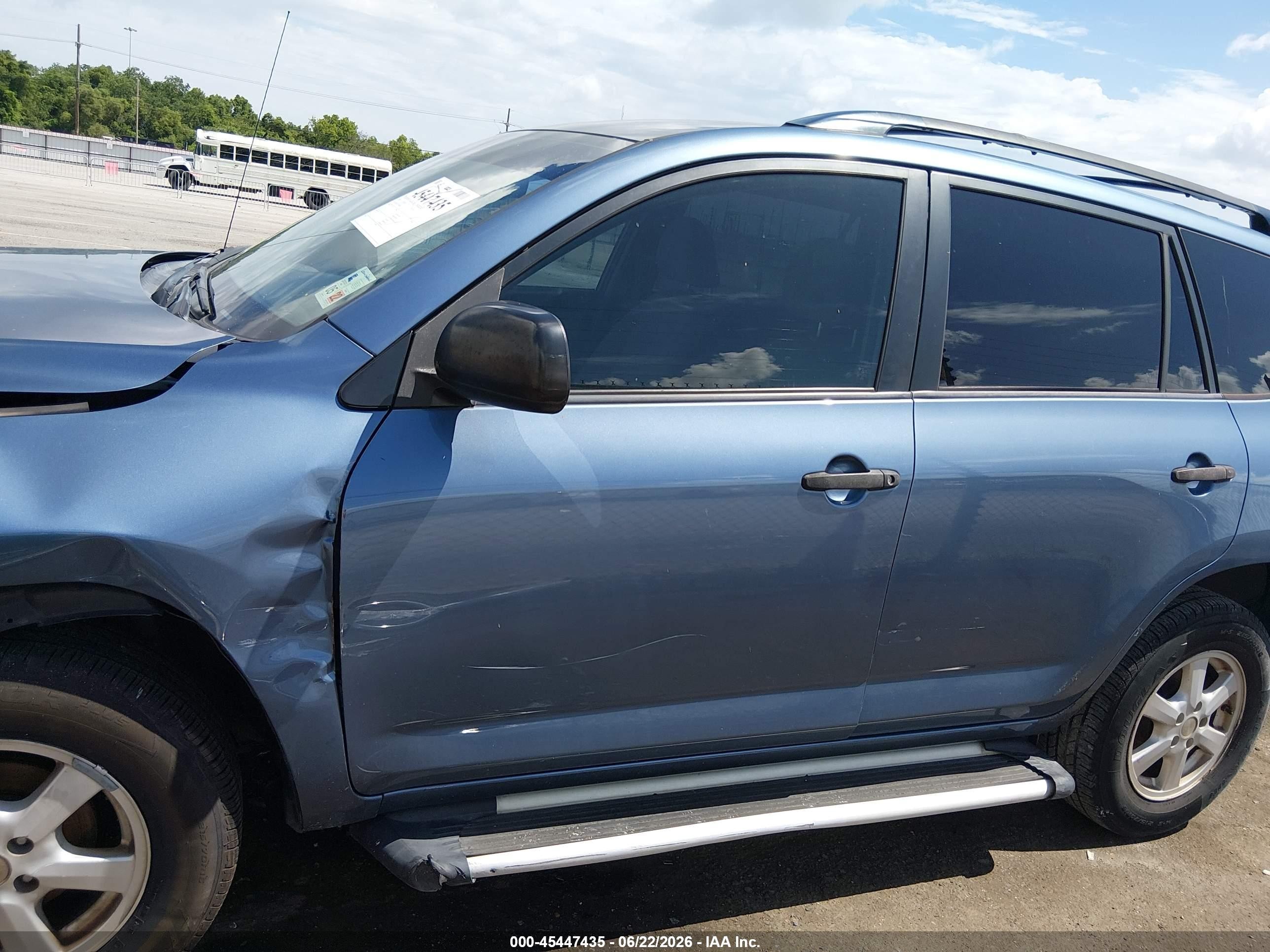 2007 Toyota Rav4 Blue vin: JTMZD33V176048019