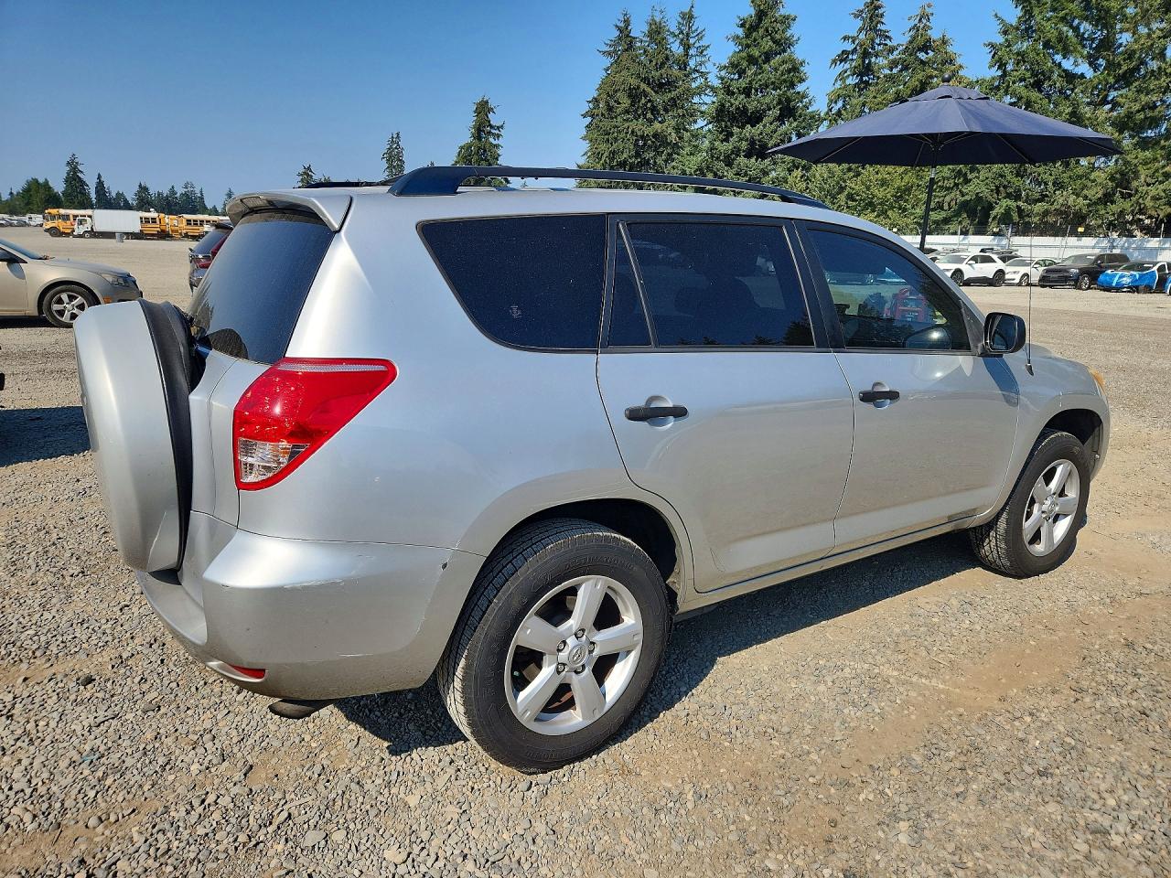 2007 Toyota Rav4 Base Silver vin: JTMZD33V176050840