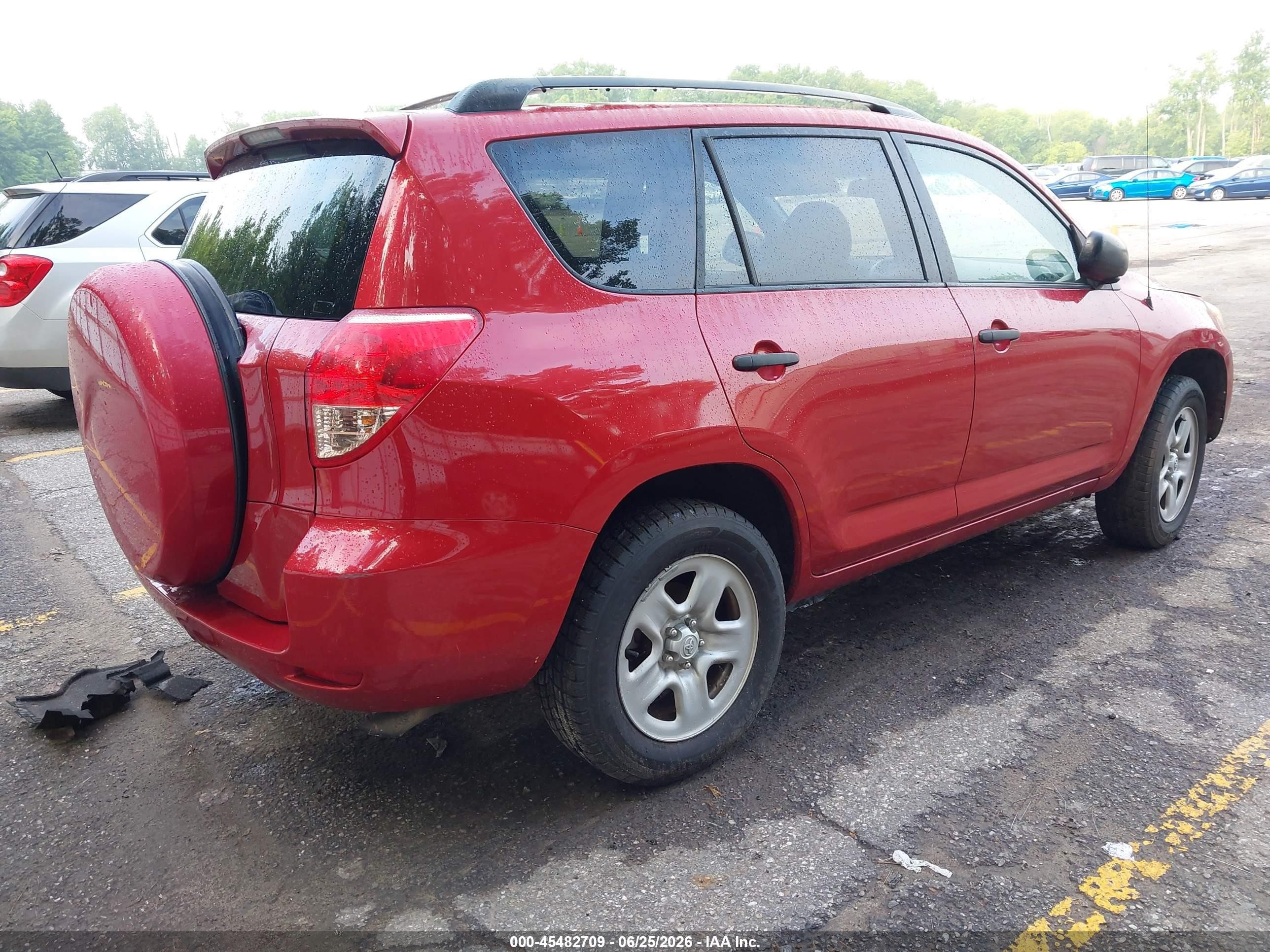 2008 Toyota Rav4   Red vin: JTMZD33V185079648