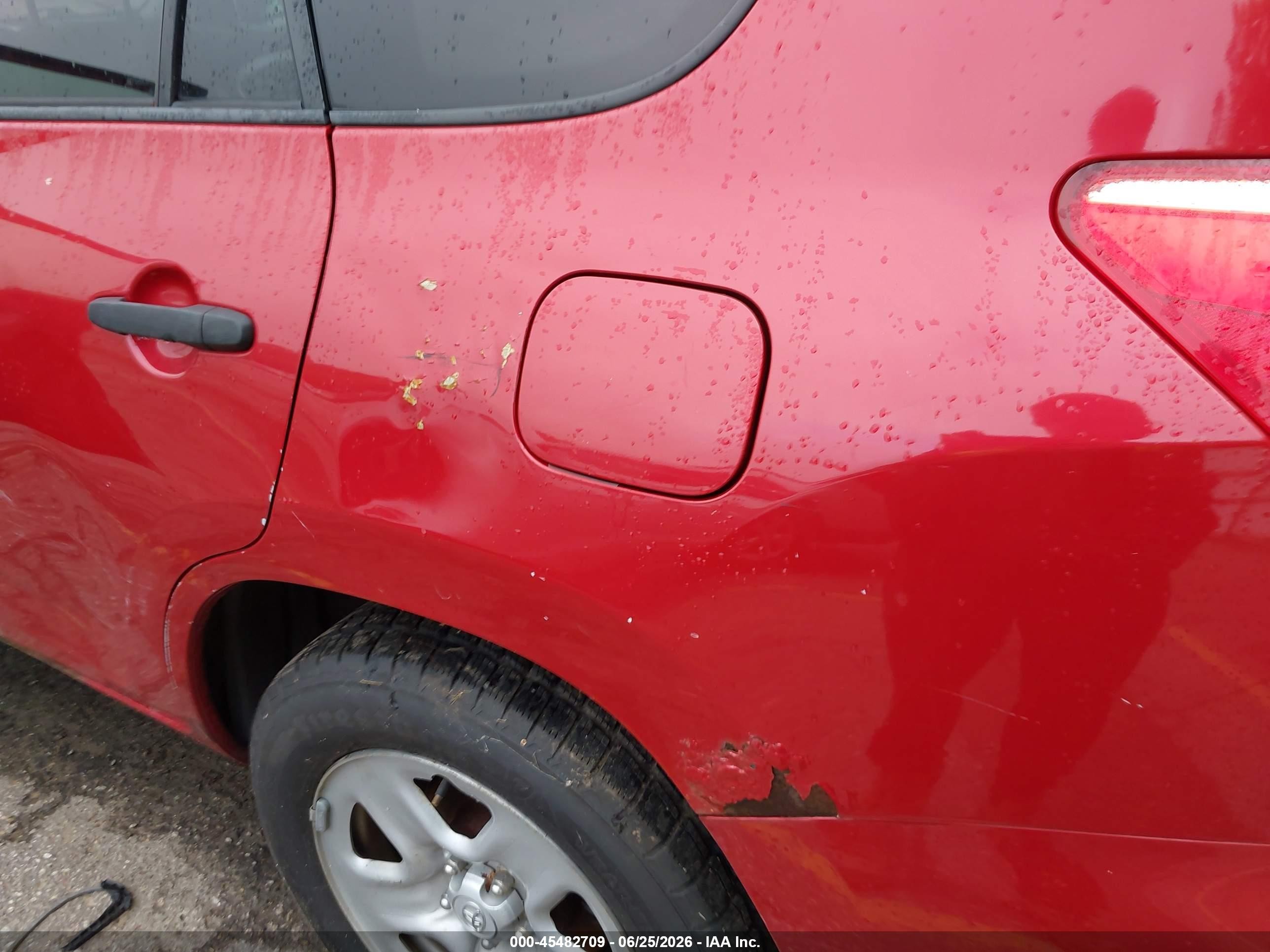 2008 Toyota Rav4   Red vin: JTMZD33V185079648