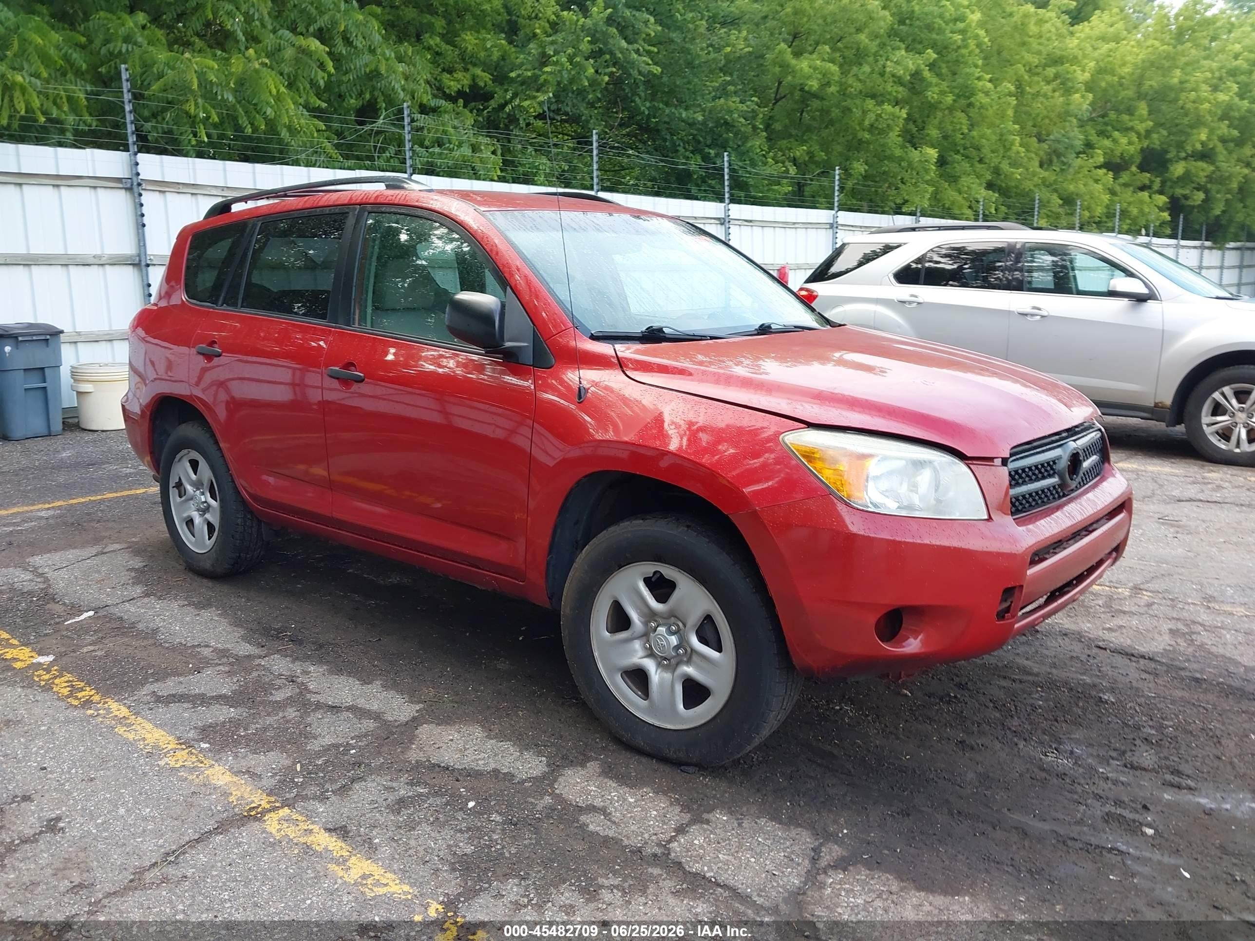 2008 Toyota Rav4   Red vin: JTMZD33V185079648