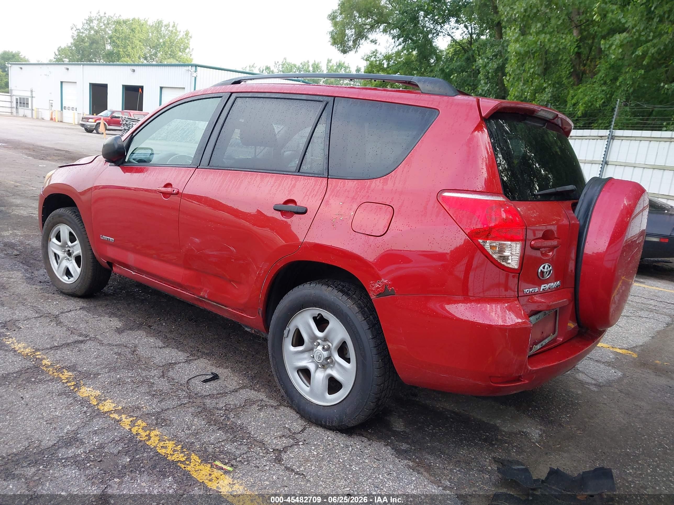2008 Toyota Rav4   Red vin: JTMZD33V185079648