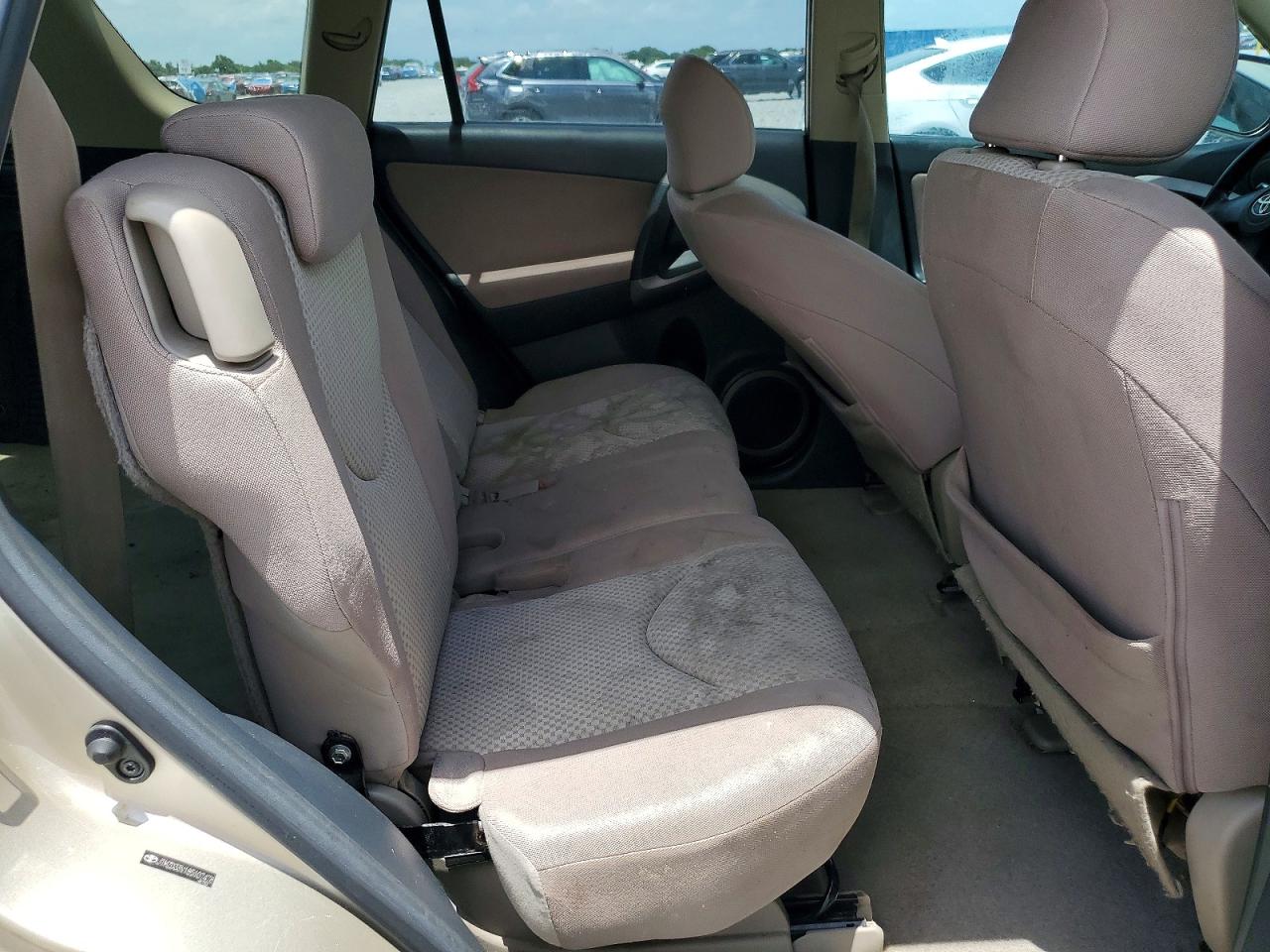 2008 Toyota Rav4 Base Beige vin: JTMZD33V185107478