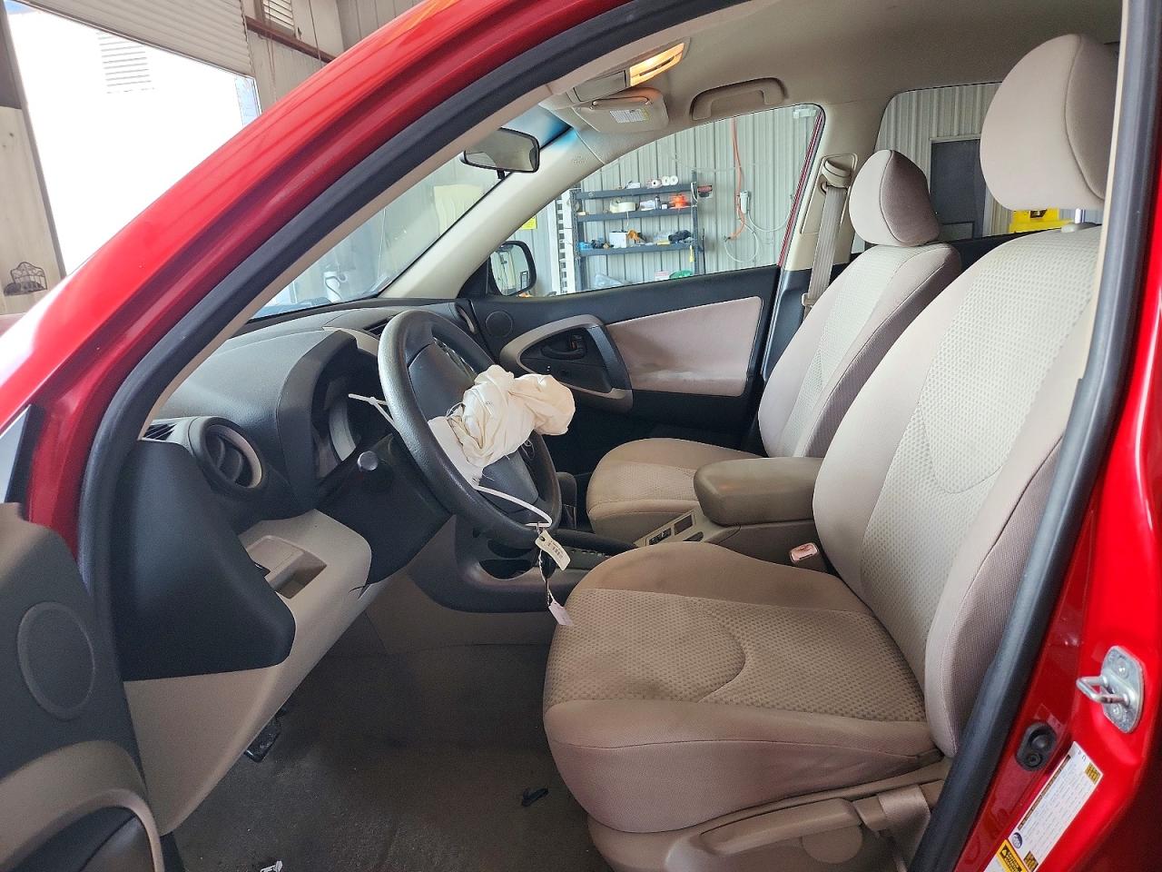 2008 Toyota Rav4 Base Красный vin: JTMZD33V186071642