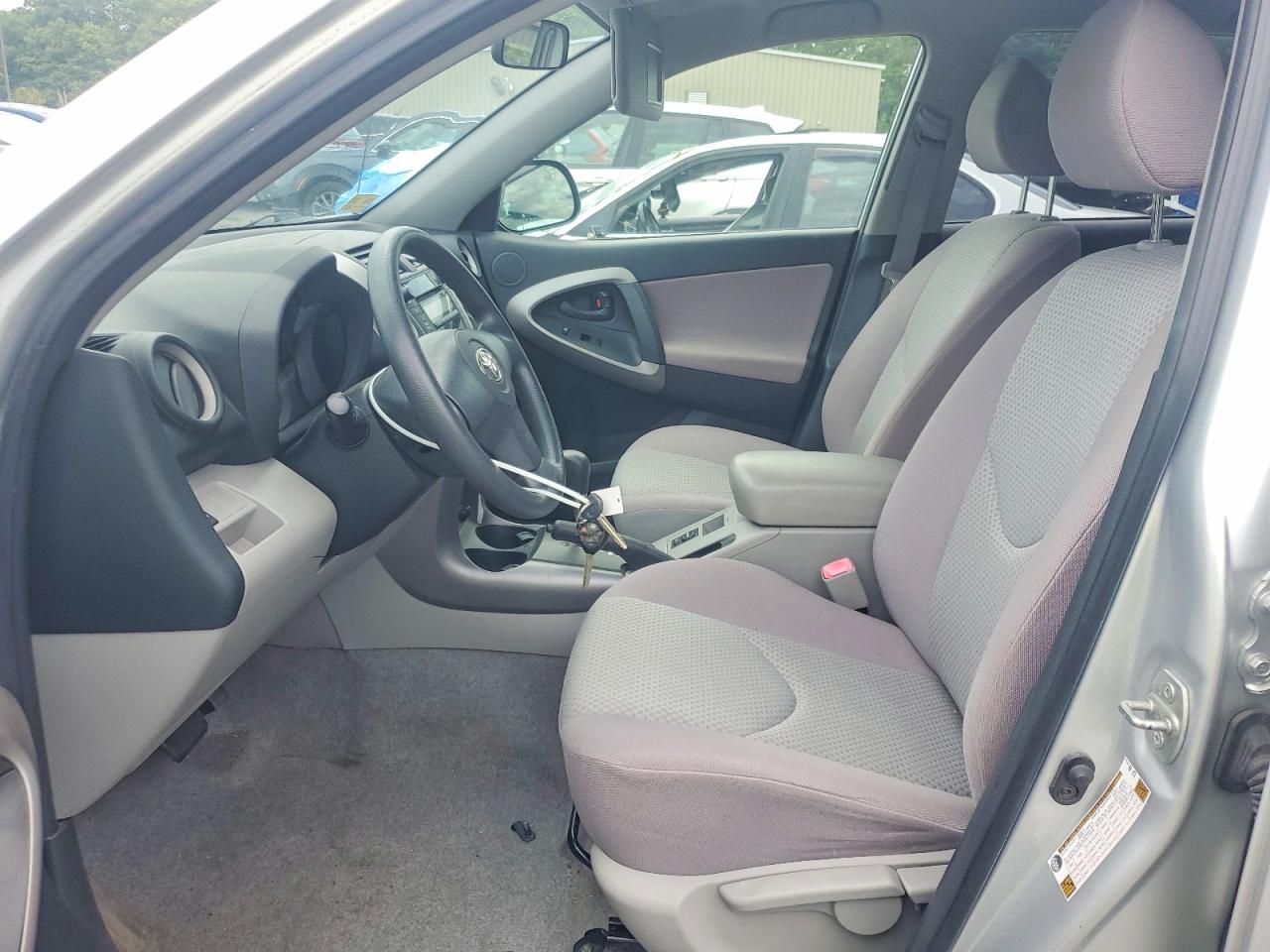 2006 Toyota Rav4 Base Silver vin: JTMZD33V265001473