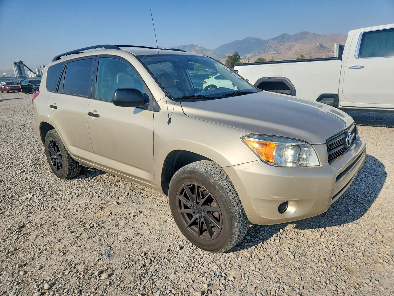 2006 Toyota Rav4 Base Золотой vin: JTMZD33V265004745