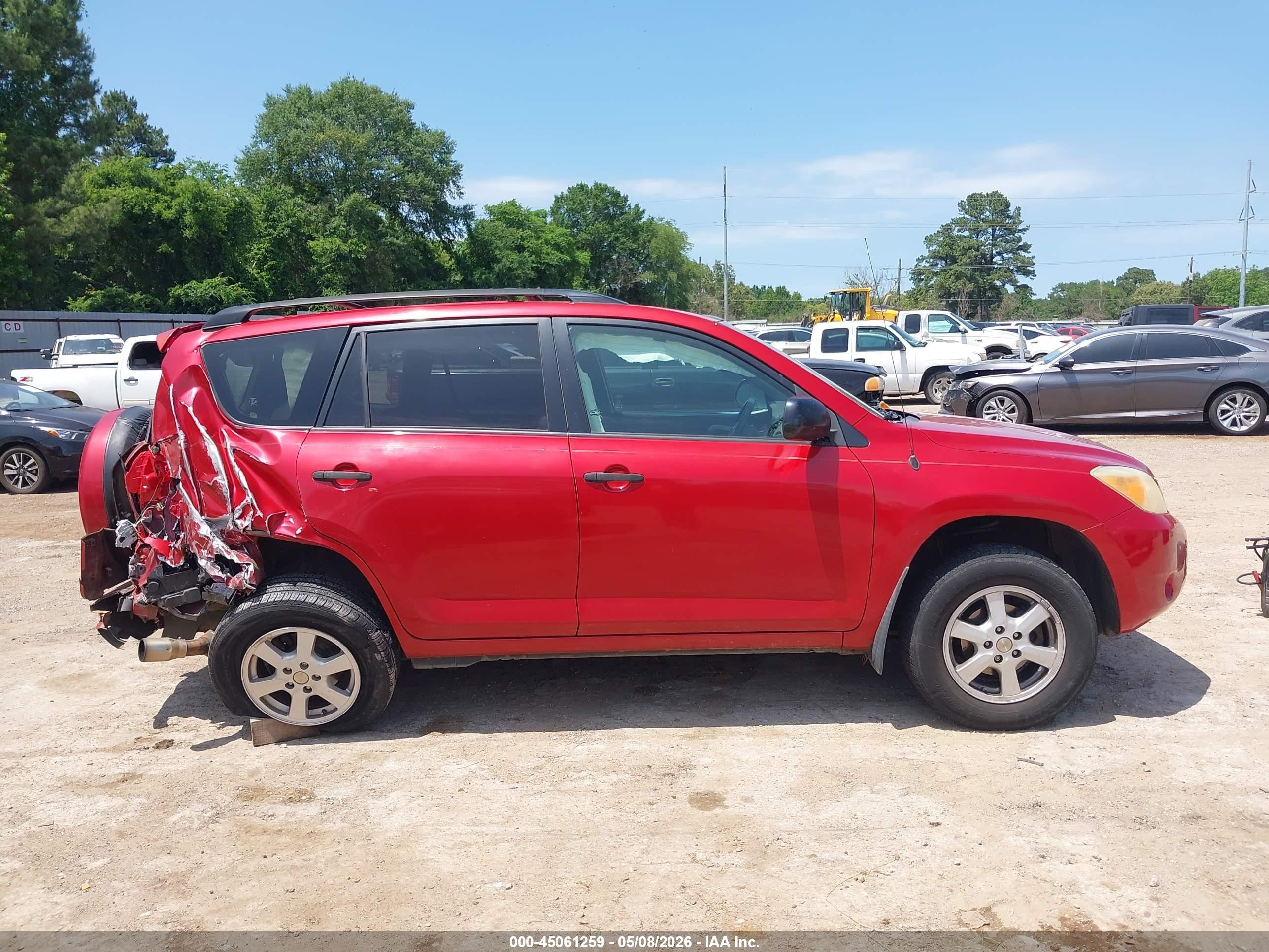 2006 Toyota Rav4   Red vin: JTMZD33V265018239