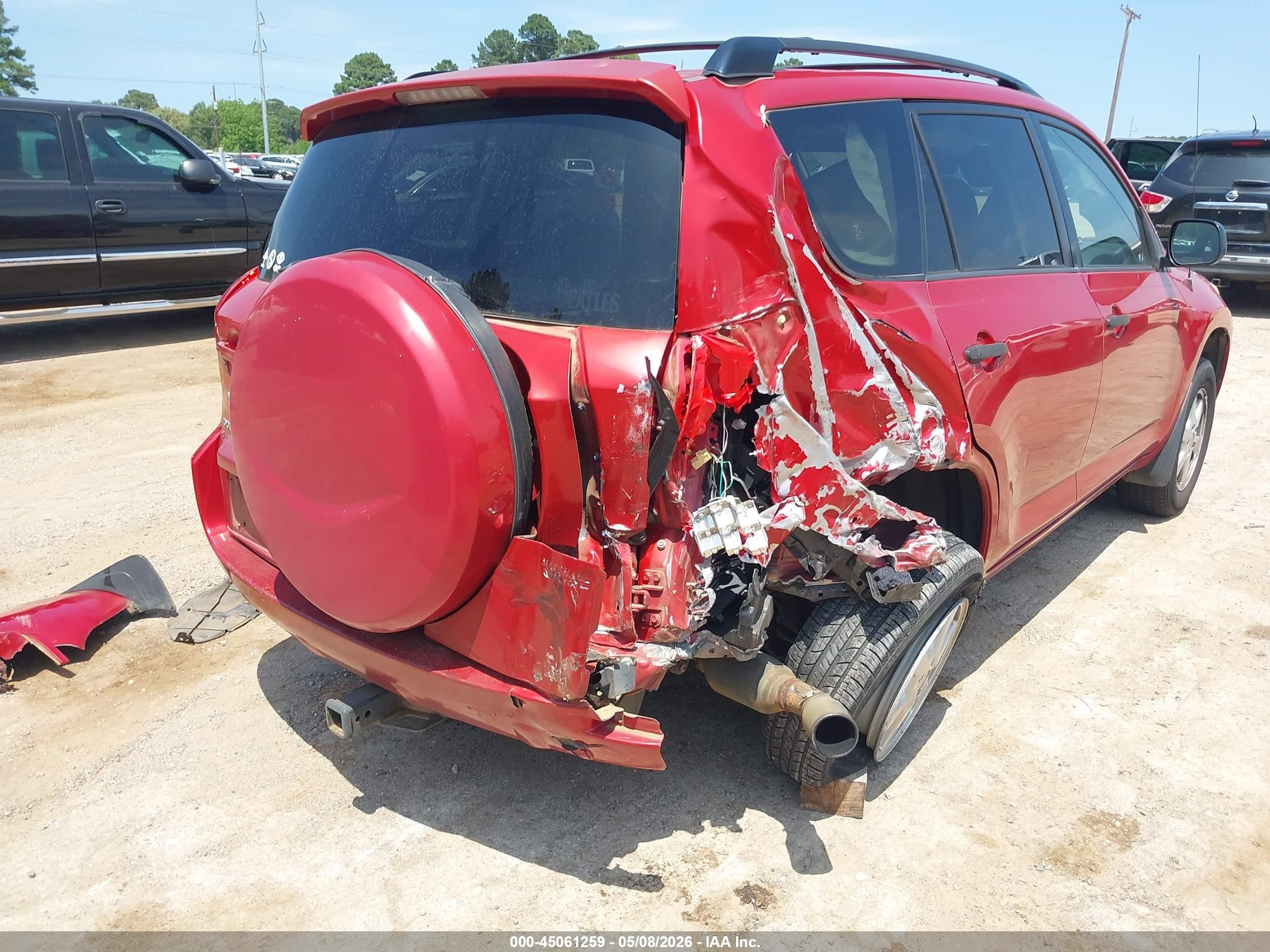 2006 Toyota Rav4   Red vin: JTMZD33V265018239