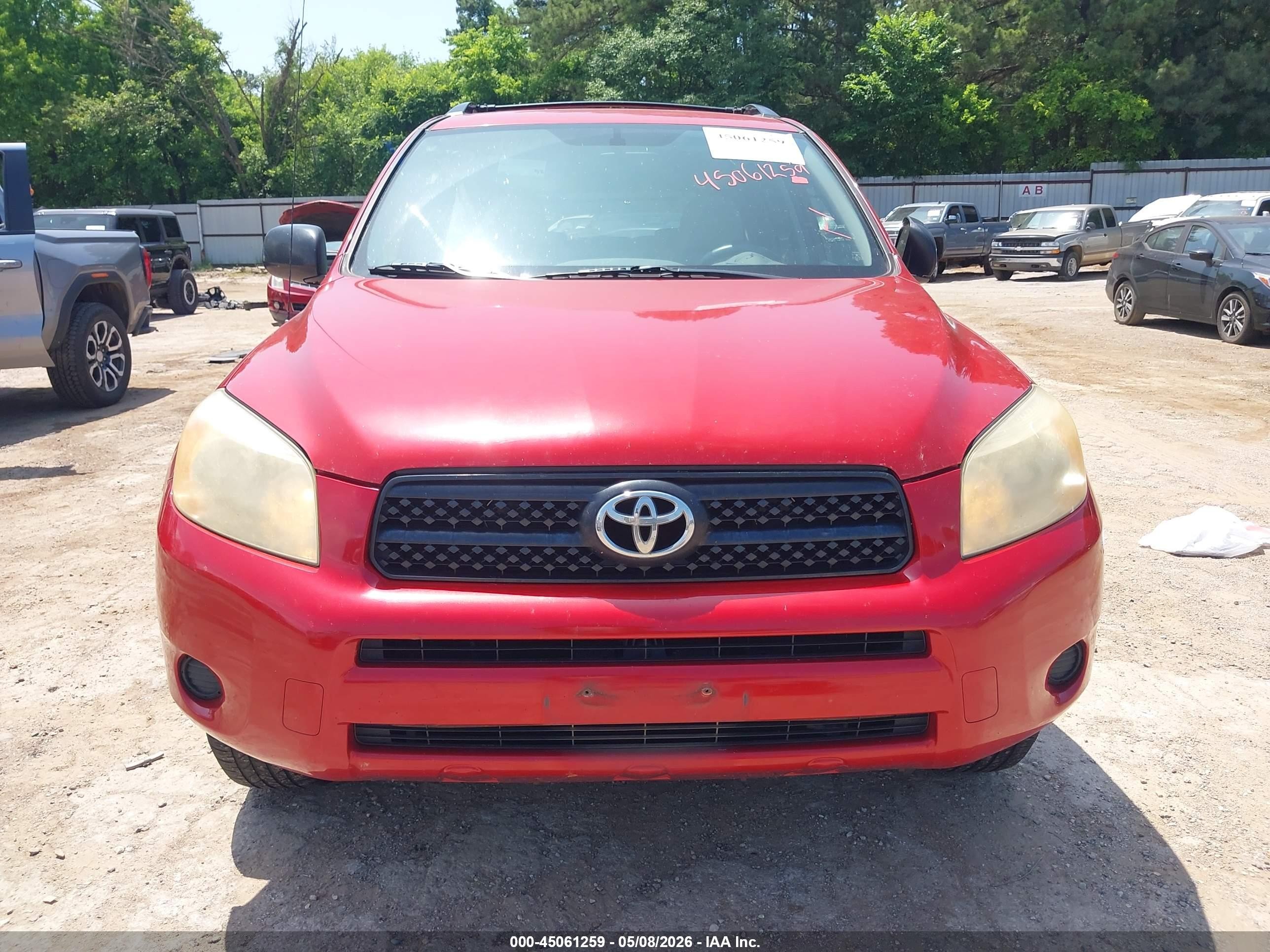 2006 Toyota Rav4   Red vin: JTMZD33V265018239