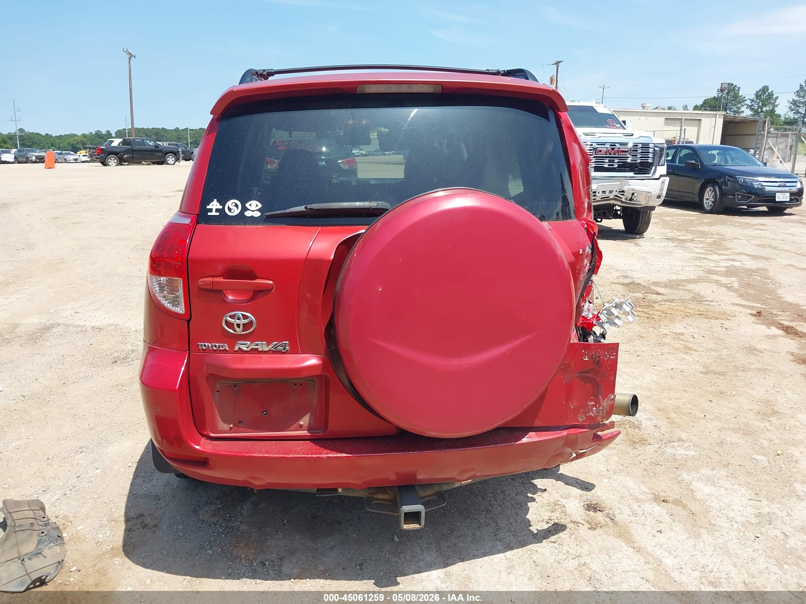 2006 Toyota Rav4   Red vin: JTMZD33V265018239