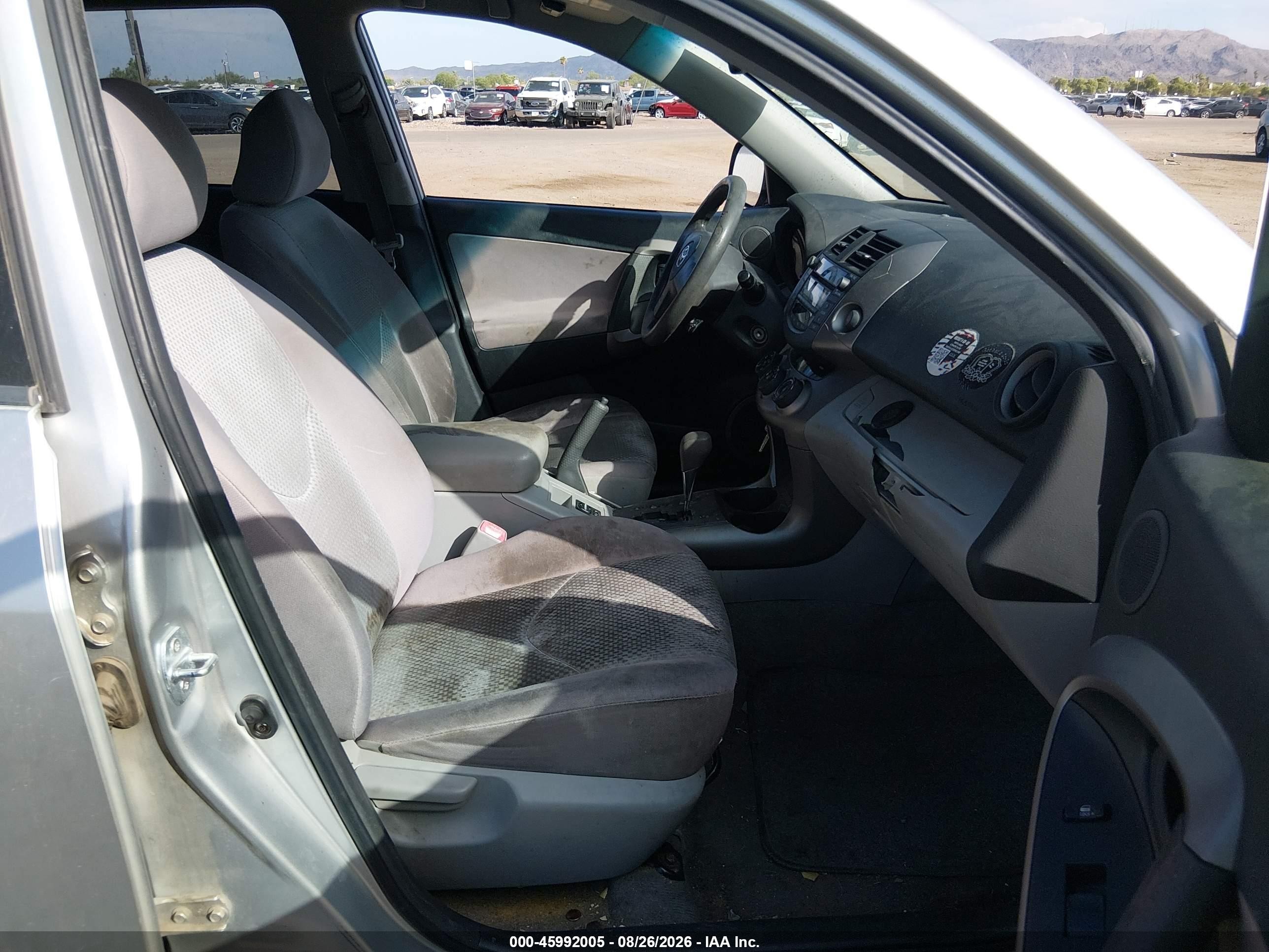 2006 Toyota Rav4   Silver vin: JTMZD33V265023392