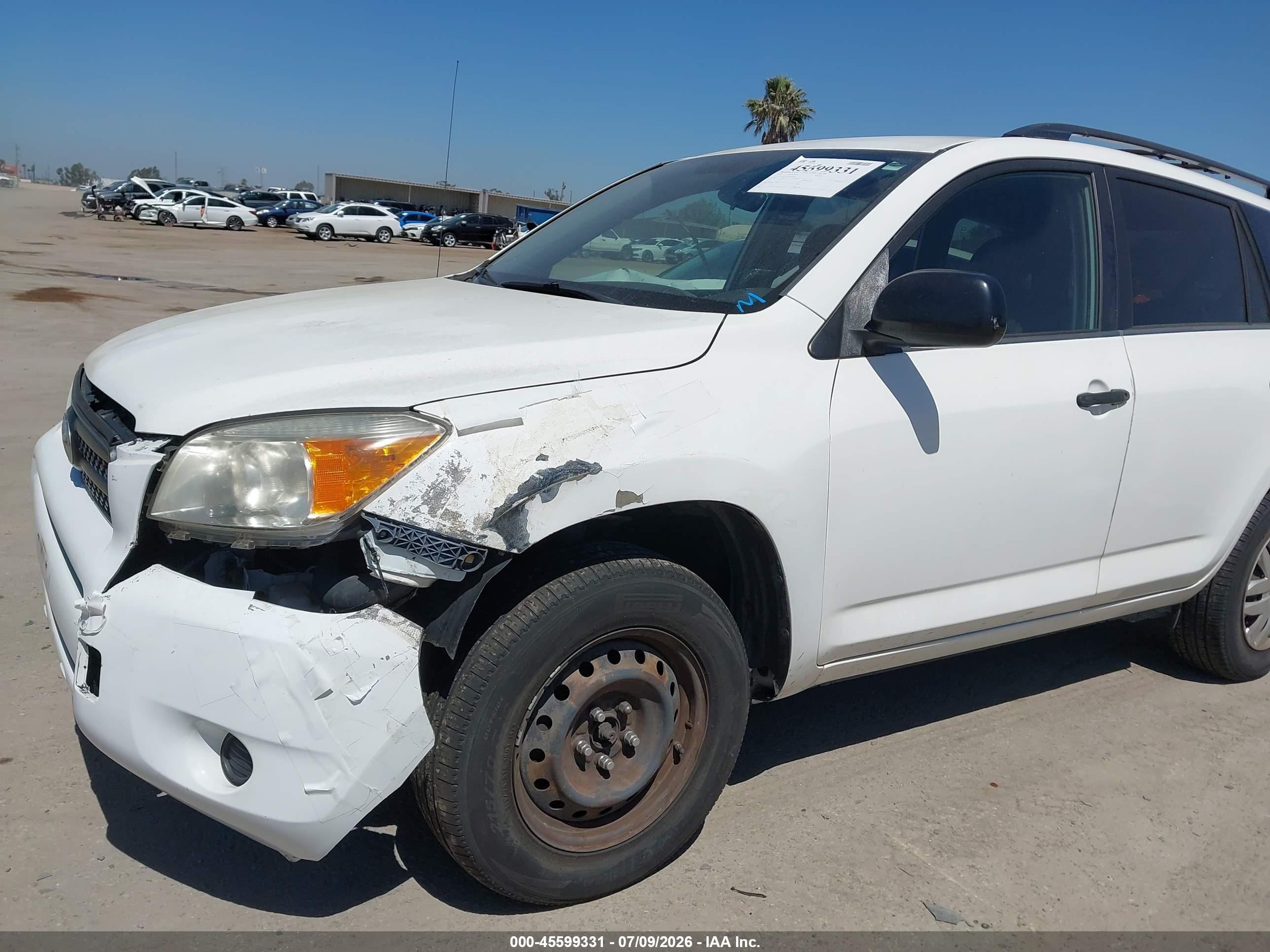 2007 Toyota Rav4   White vin: JTMZD33V275038766