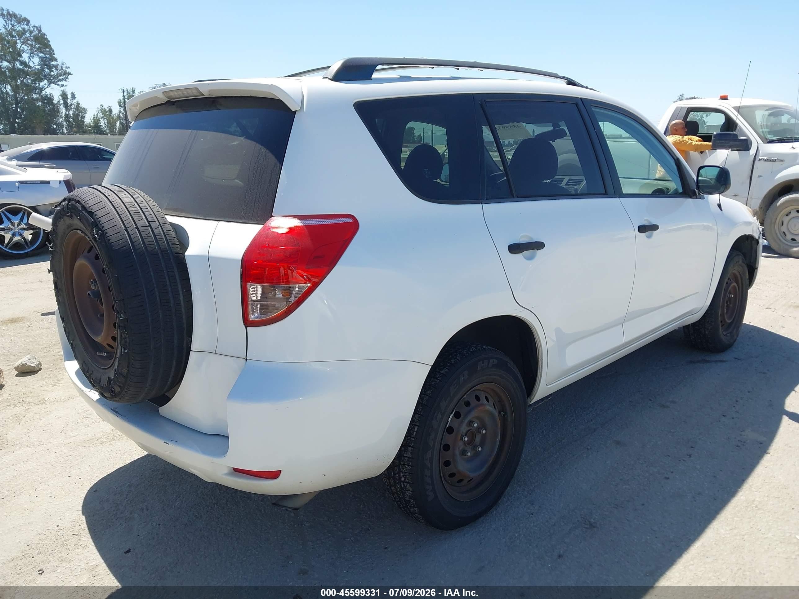 2007 Toyota Rav4   White vin: JTMZD33V275038766