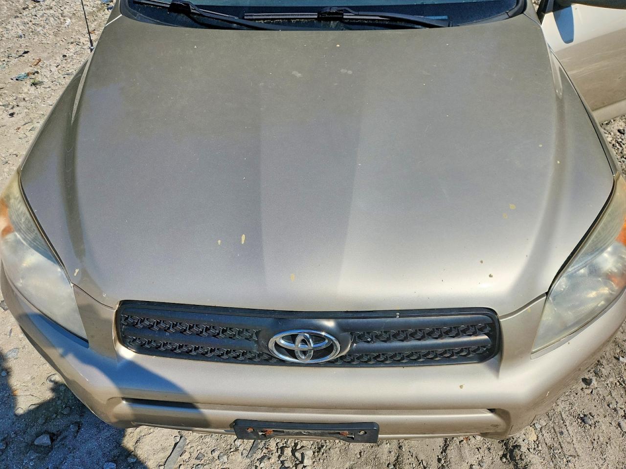 2008 Toyota Rav4 Base Gold vin: JTMZD33V285094451