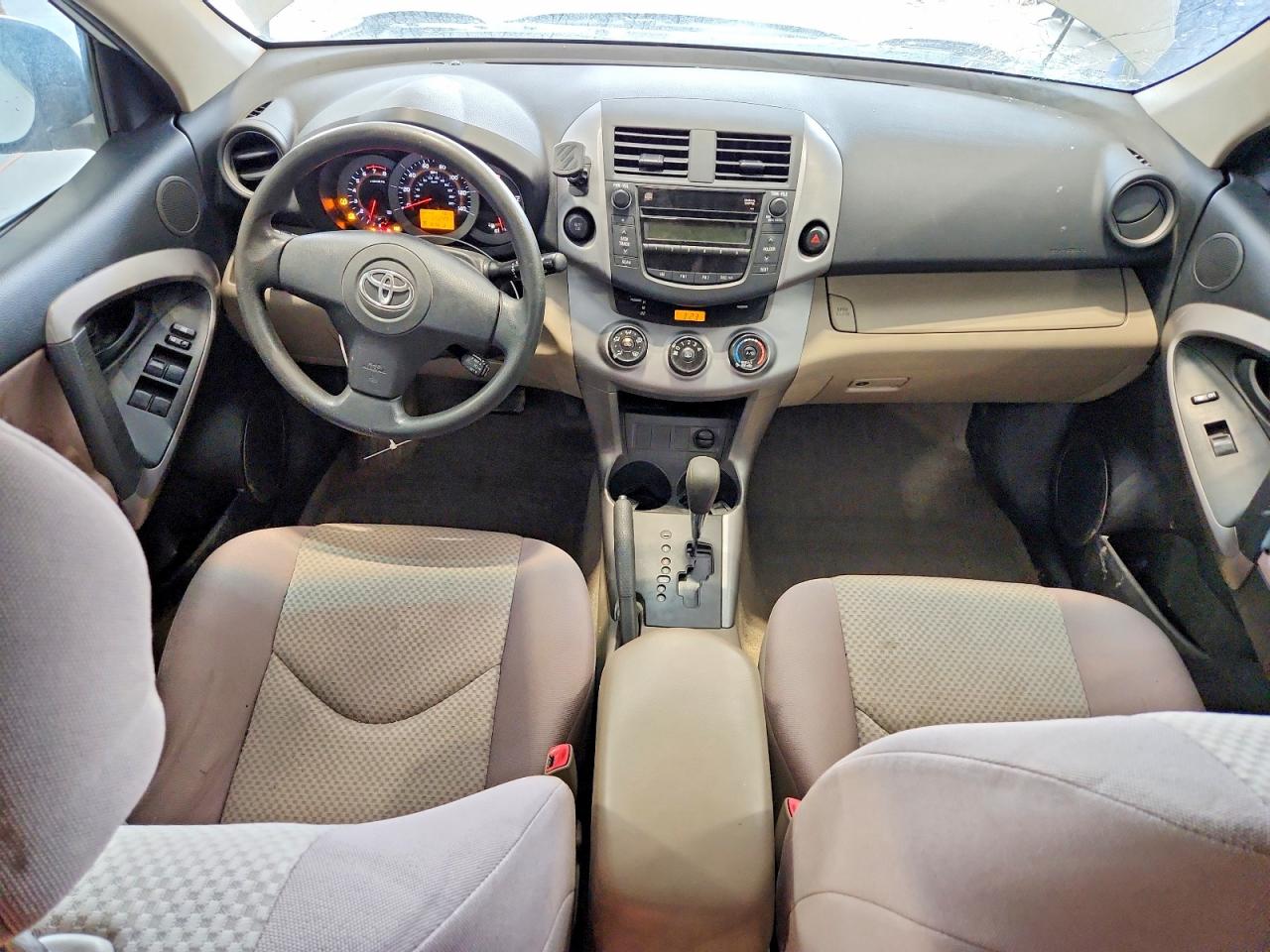 2008 Toyota Rav4 Base White vin: JTMZD33V285102564