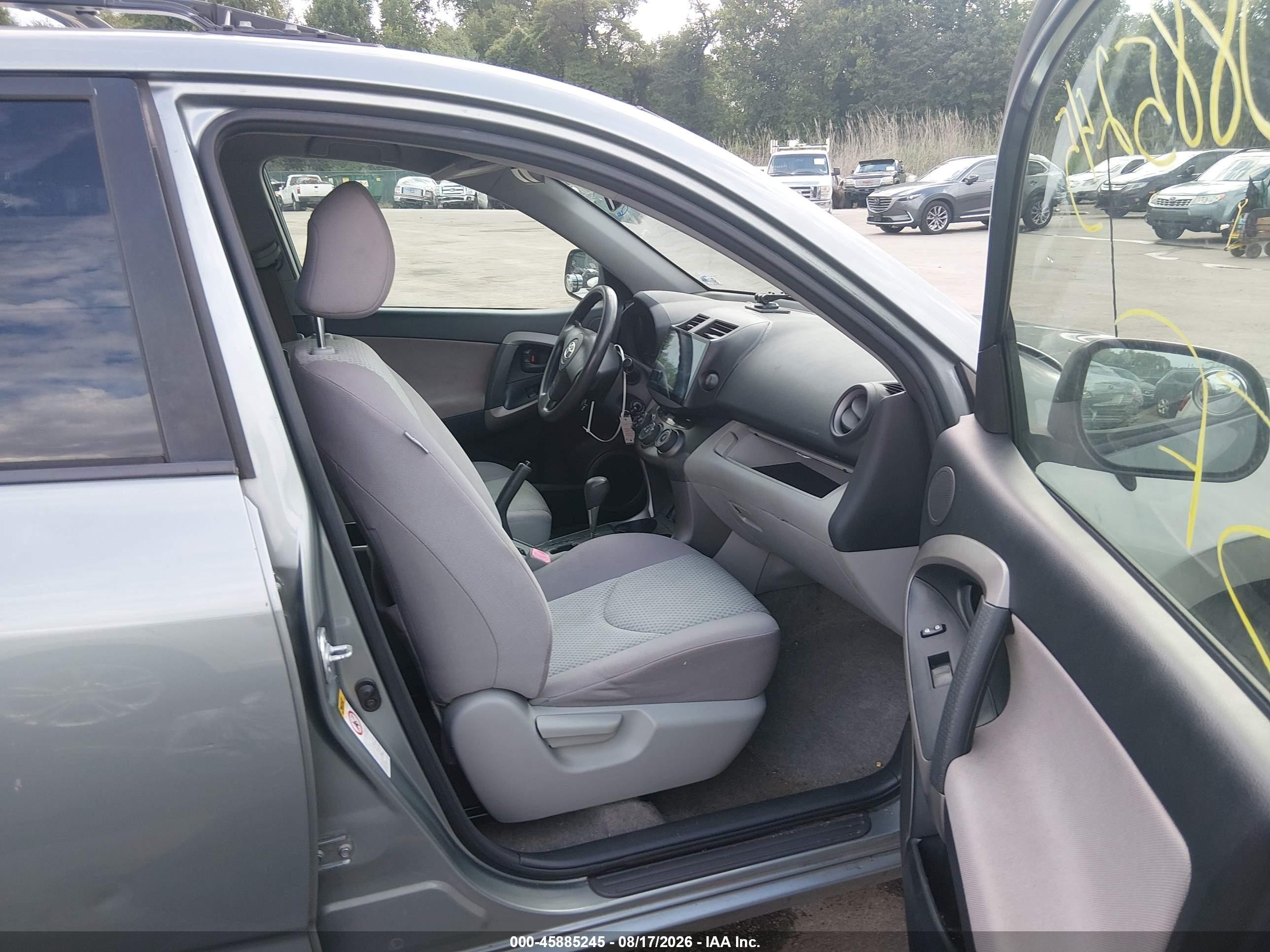 2008 Toyota Rav4   Gray vin: JTMZD33V285104010