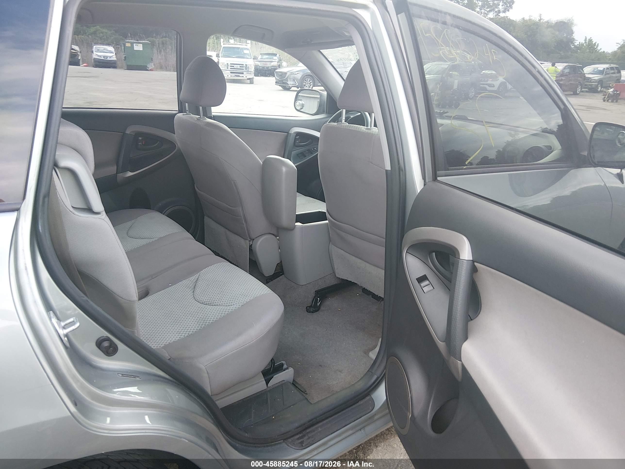 2008 Toyota Rav4   Gray vin: JTMZD33V285104010