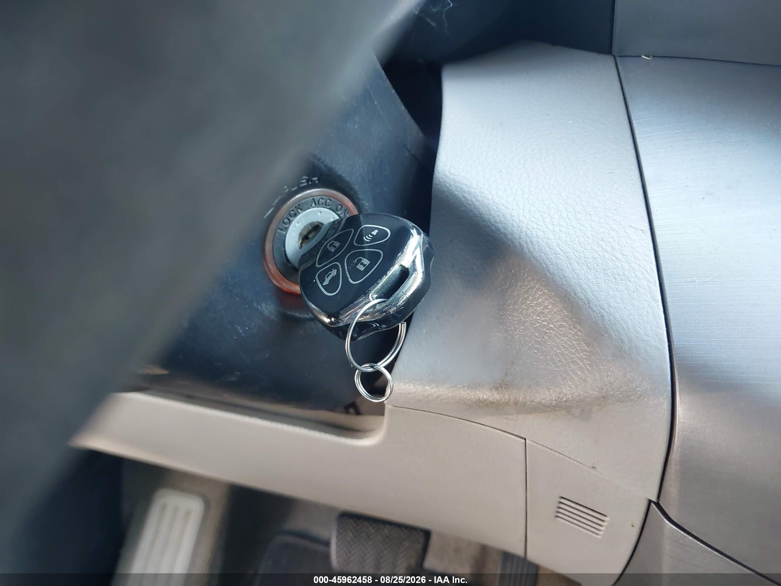 2008 Toyota Rav4   Красный vin: JTMZD33V285111765