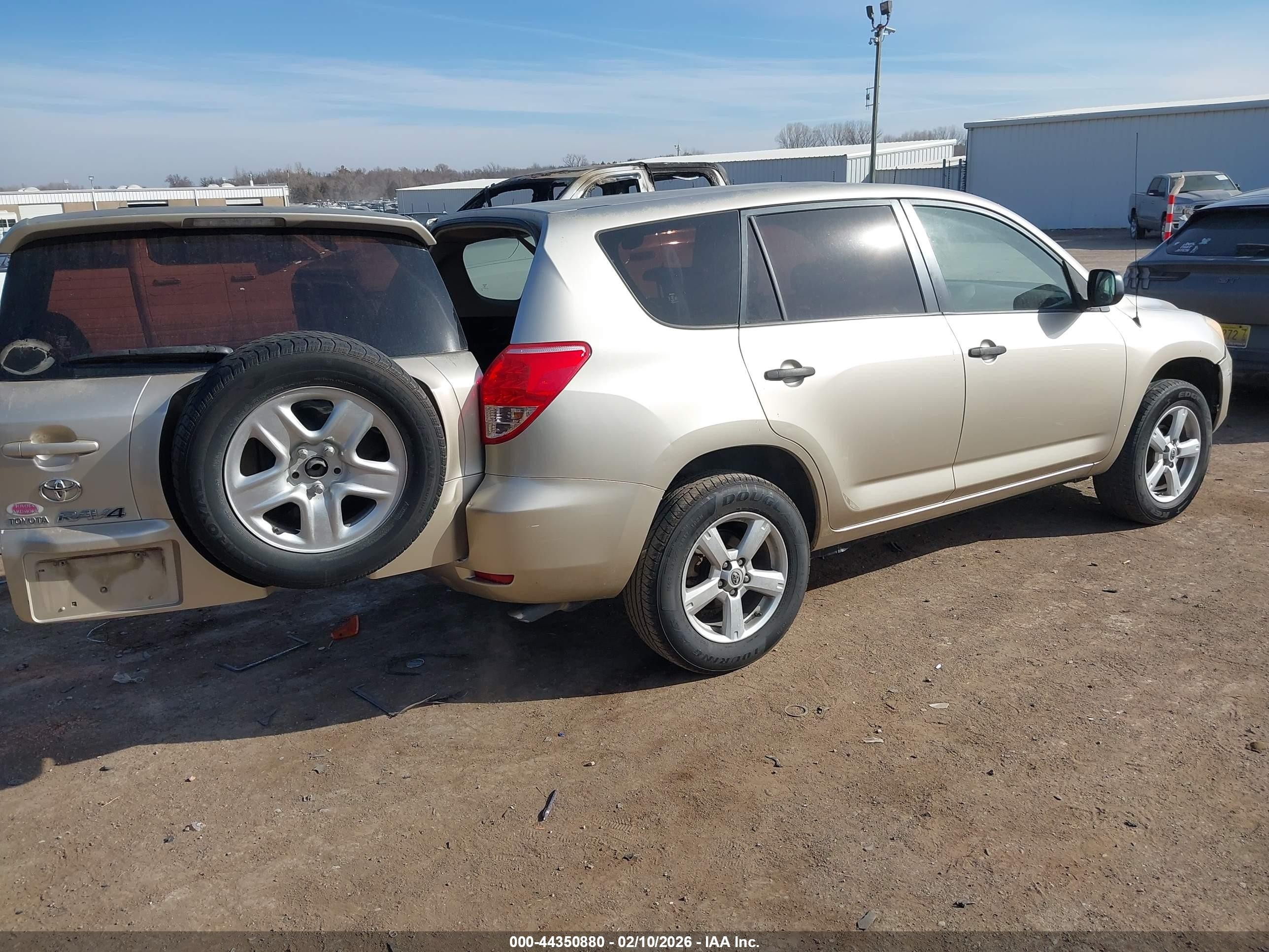 2008 Toyota Rav4   Tan vin: JTMZD33V286057409