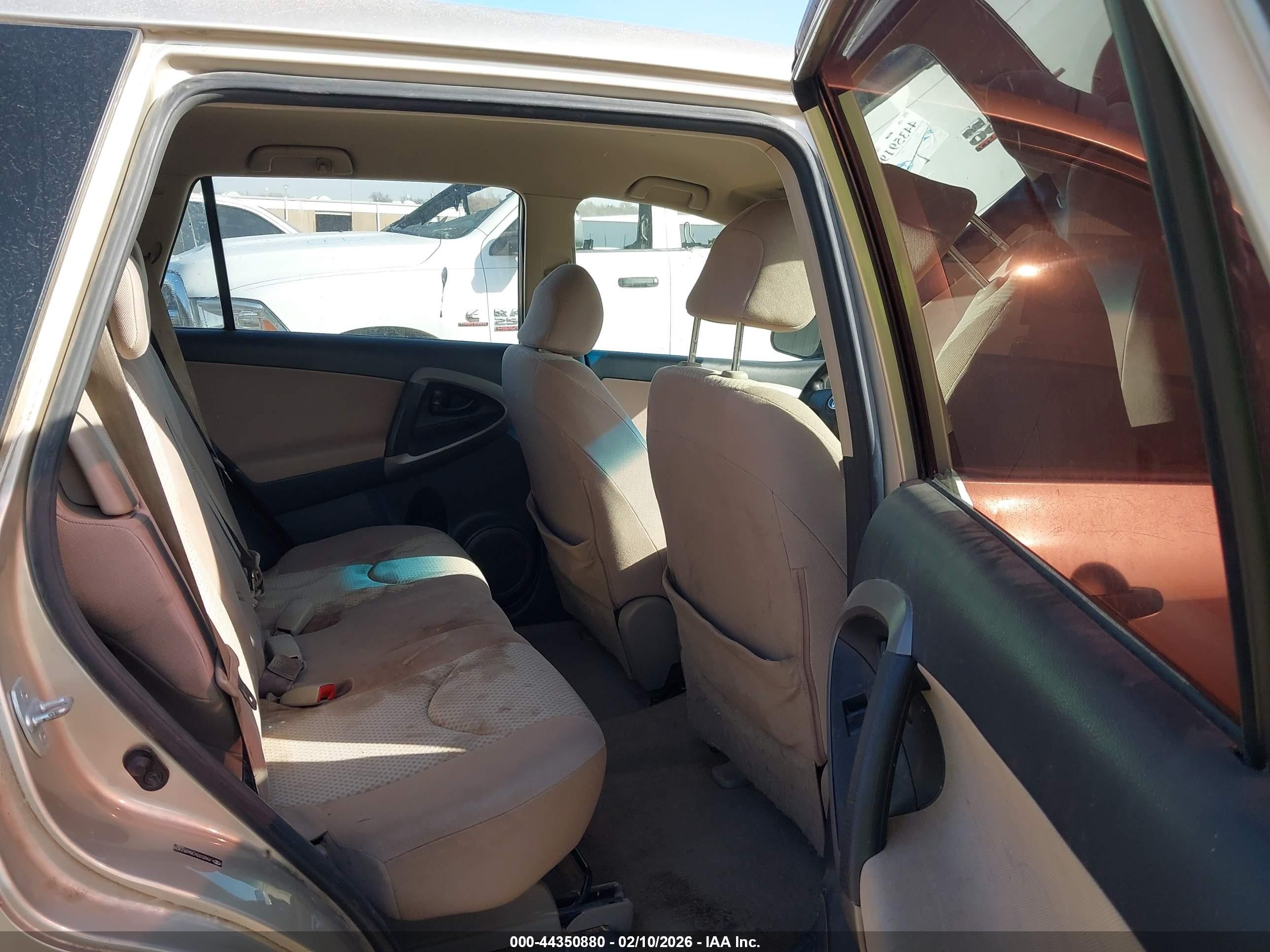 2008 Toyota Rav4   Tan vin: JTMZD33V286057409