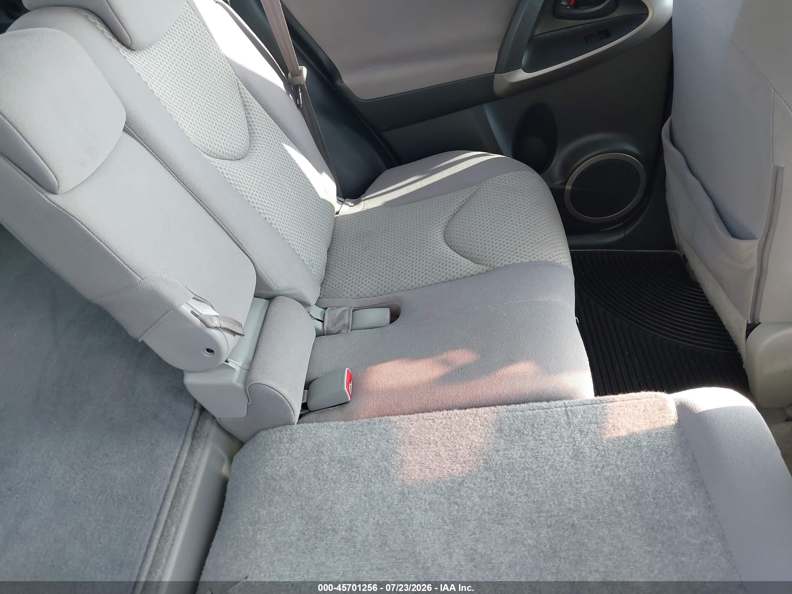 2008 Toyota Rav4   Gray vin: JTMZD33V286078051