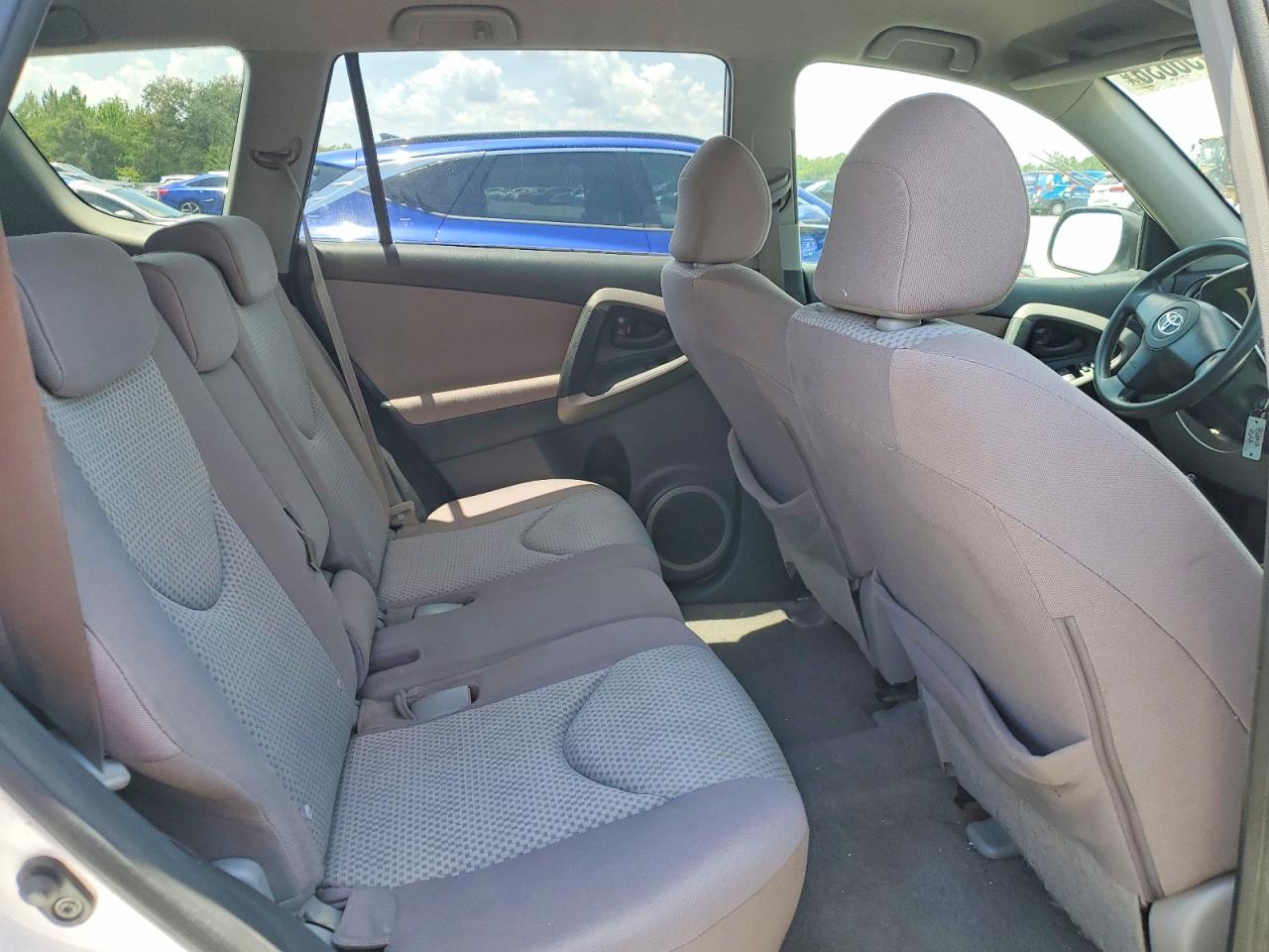 2006 Toyota Rav4 Base Белый vin: JTMZD33V365028942