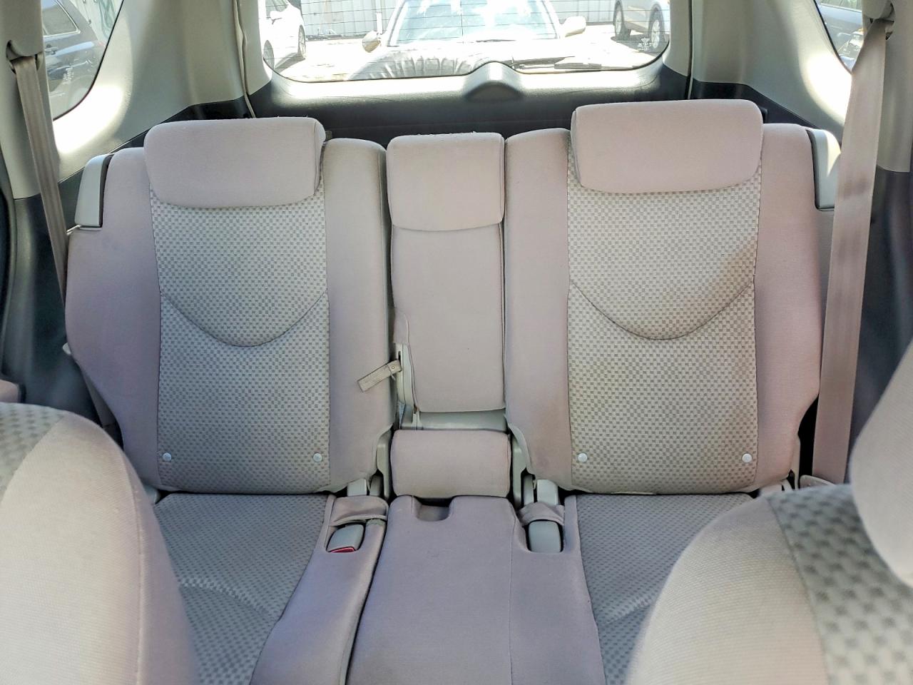 2006 Toyota Rav4 Base Белый vin: JTMZD33V365028942