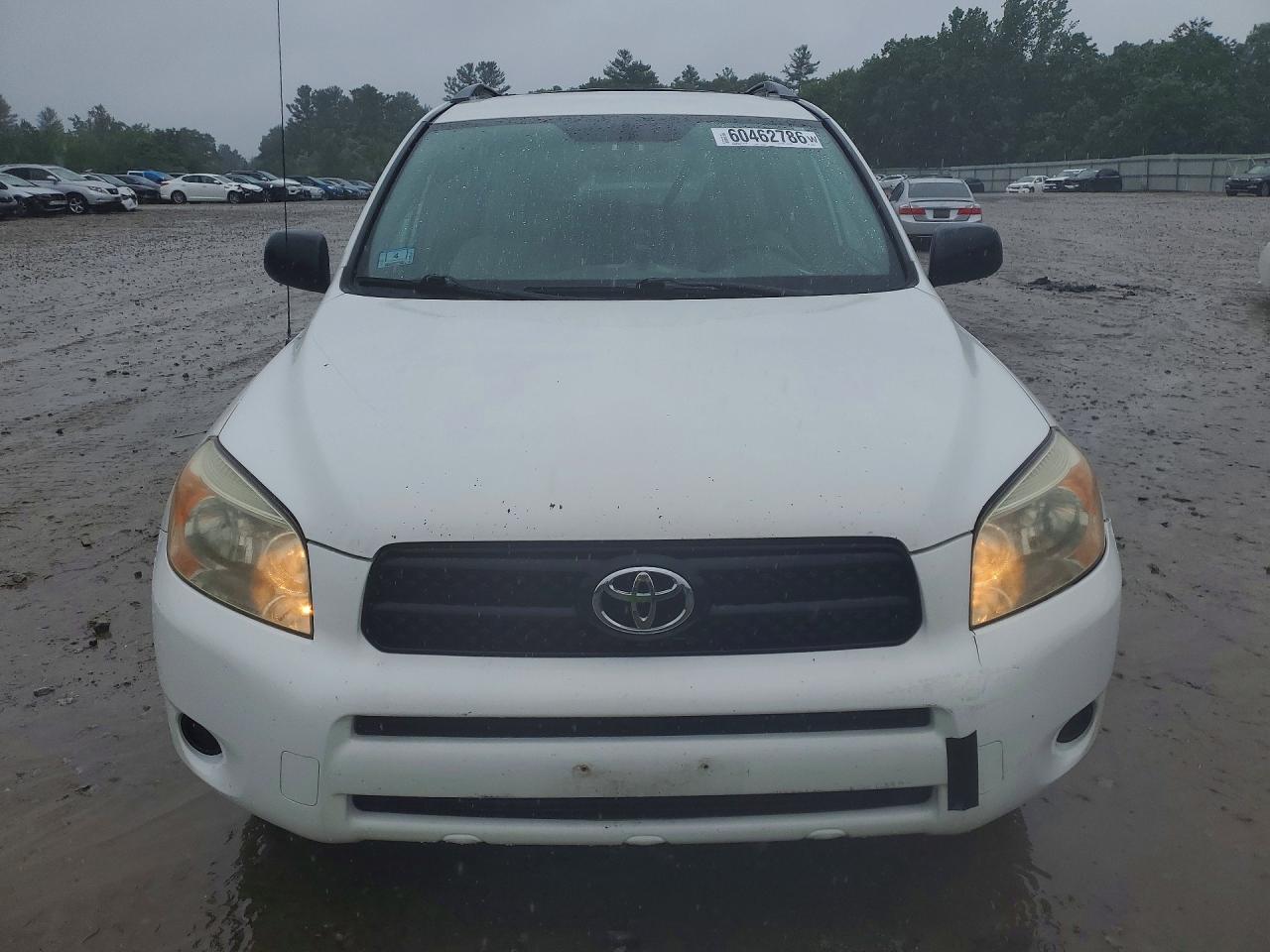 2006 Toyota Rav4 Base White vin: JTMZD33V365029413