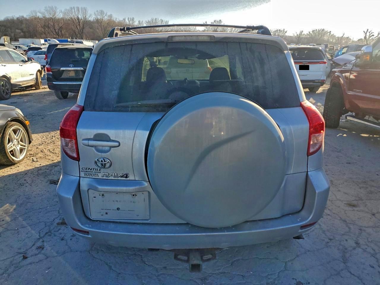 2007 Toyota Rav4 Silver vin: JTMZD33V375061585