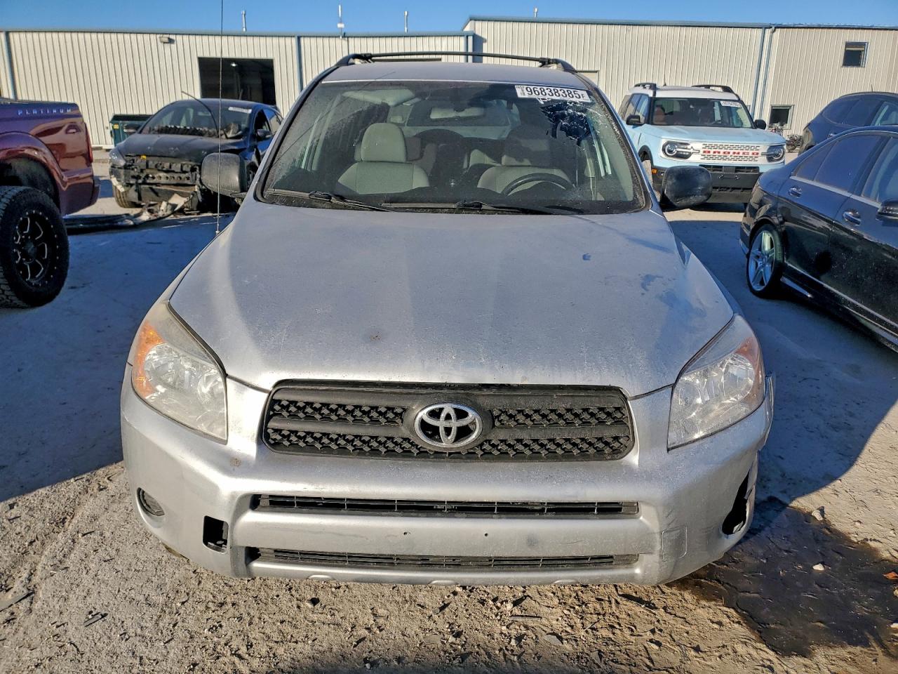 2007 Toyota Rav4 Silver vin: JTMZD33V375061585
