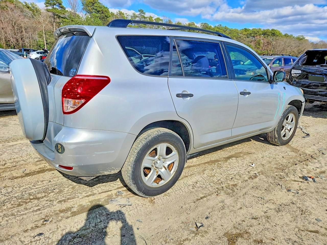 2007 Toyota Rav4 Base Silver vin: JTMZD33V376044585