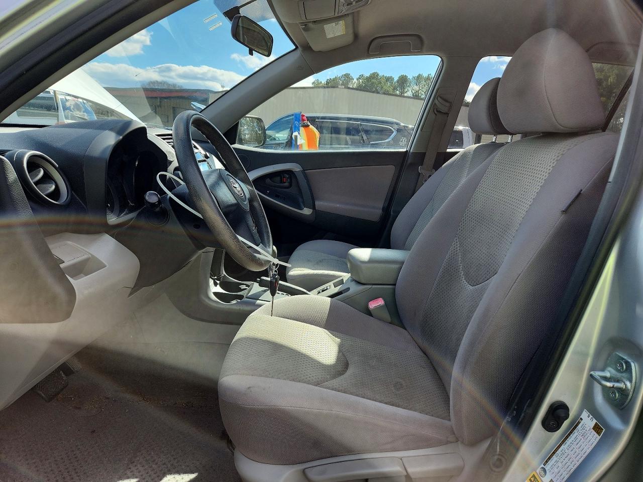 2007 Toyota Rav4 Base Silver vin: JTMZD33V376044585