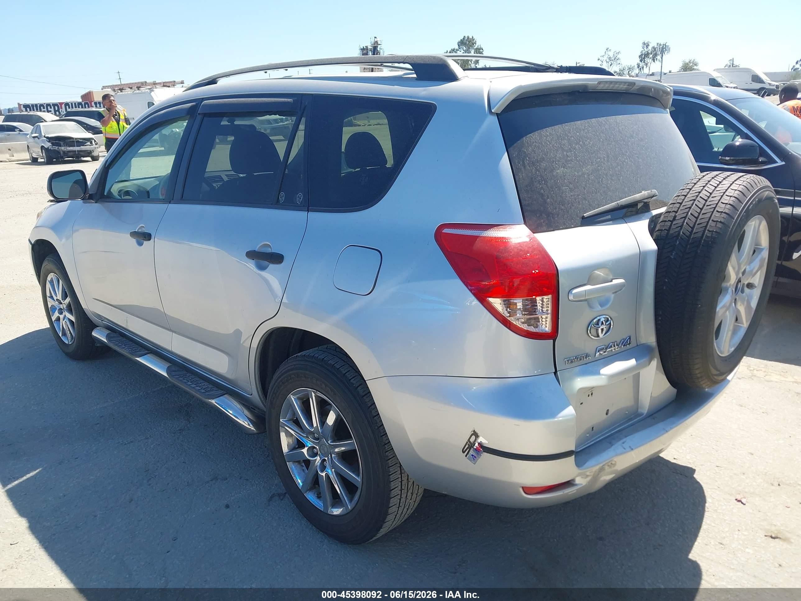 2007 Toyota Rav4   Серебряный vin: JTMZD33V376052167