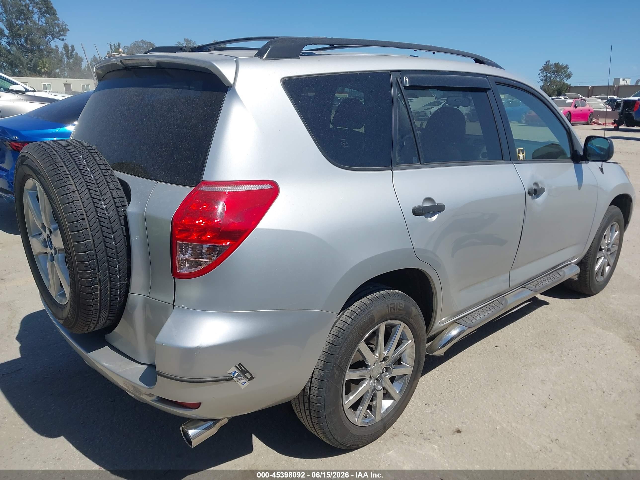 2007 Toyota Rav4   Серебряный vin: JTMZD33V376052167