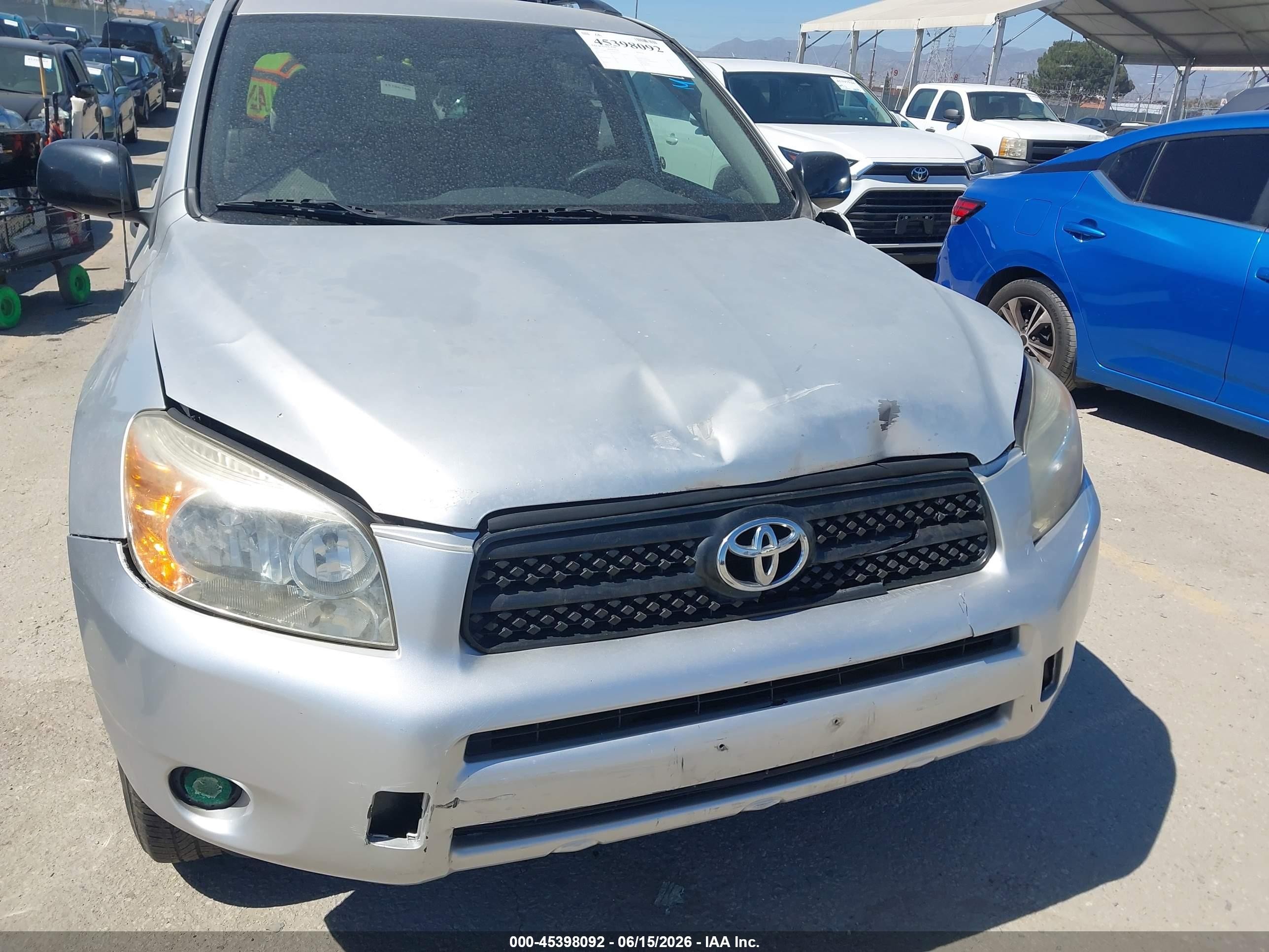 2007 Toyota Rav4   Серебряный vin: JTMZD33V376052167