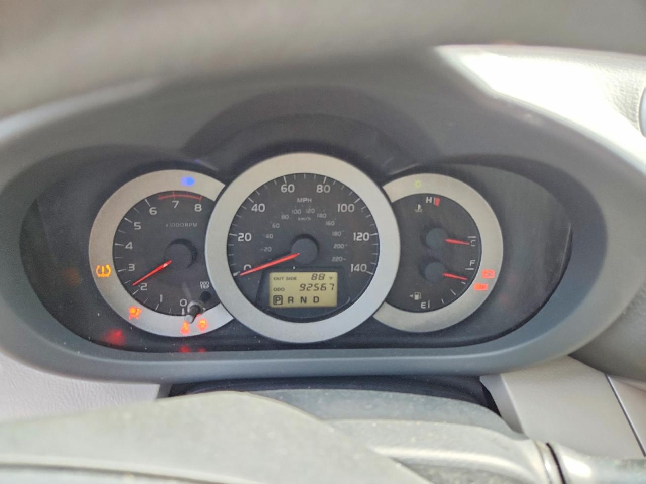 2008 Toyota Rav4 Base Red vin: JTMZD33V385108342