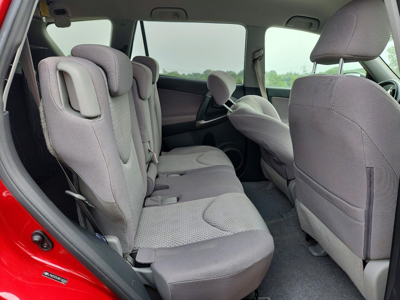 2008 Toyota Rav4 Base Red vin: JTMZD33V385108342