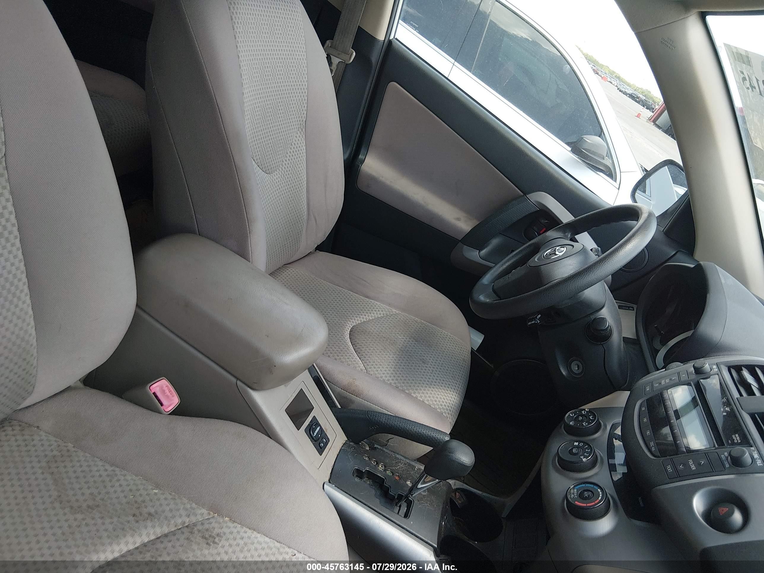 2008 Toyota Rav4   White vin: JTMZD33V386059783