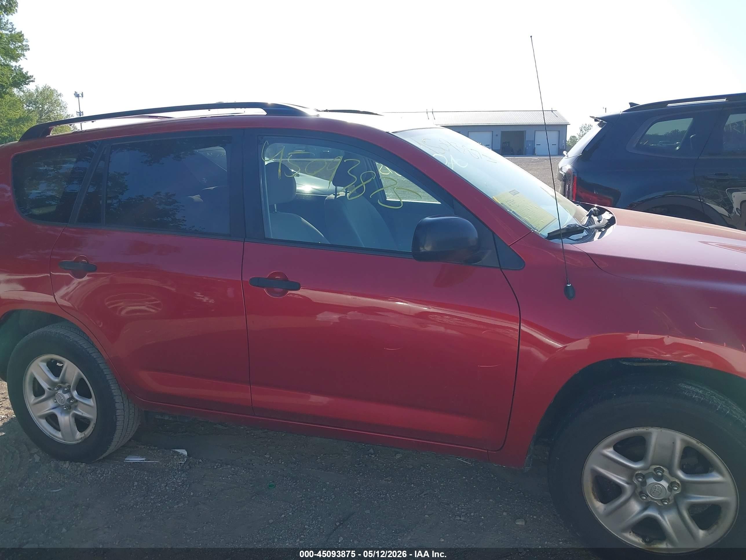 2008 Toyota Rav4 Красный vin: JTMZD33V386072386